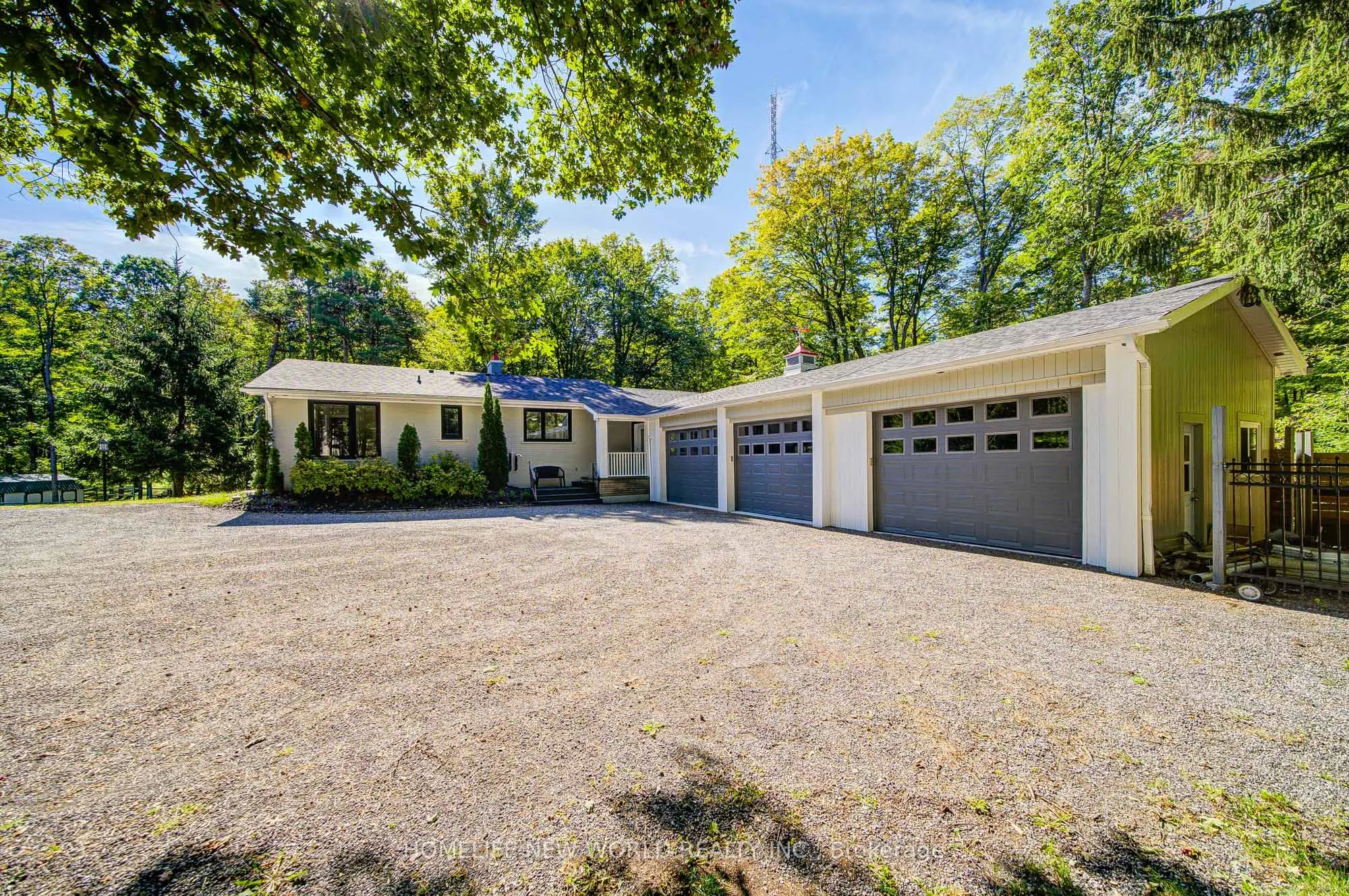 3659 Aurora Road