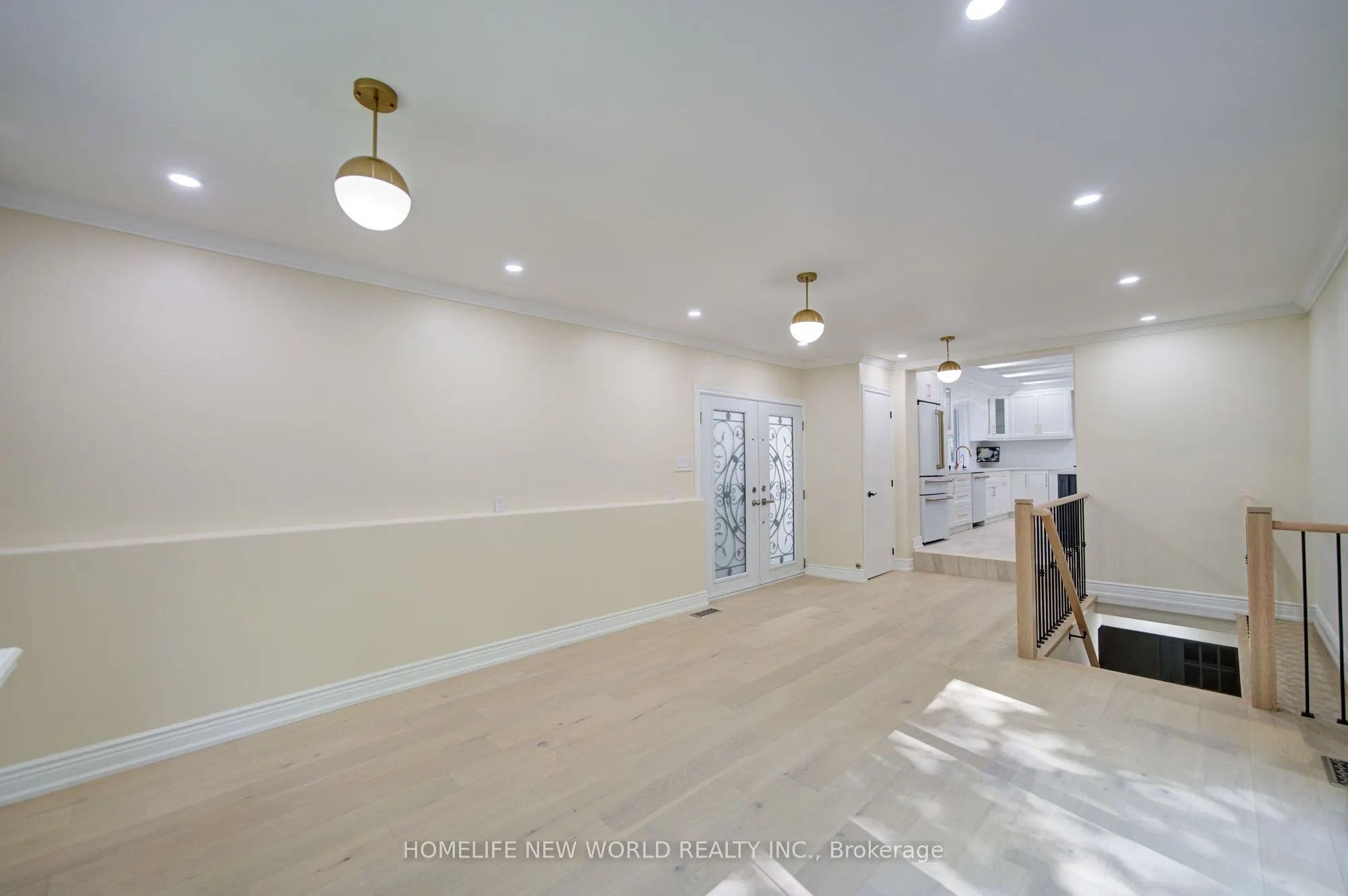 3659 Aurora Road