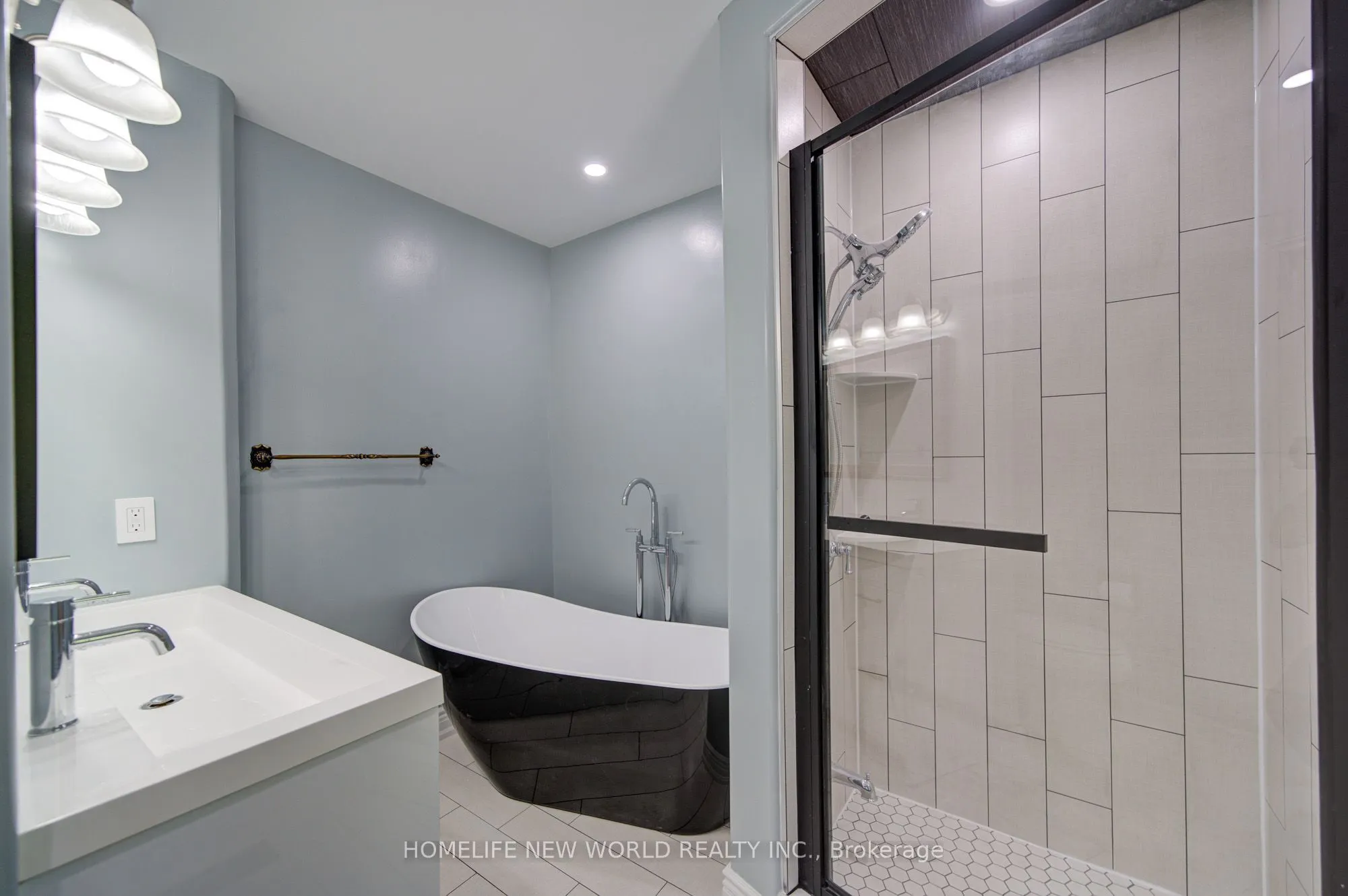 3659 Aurora Road