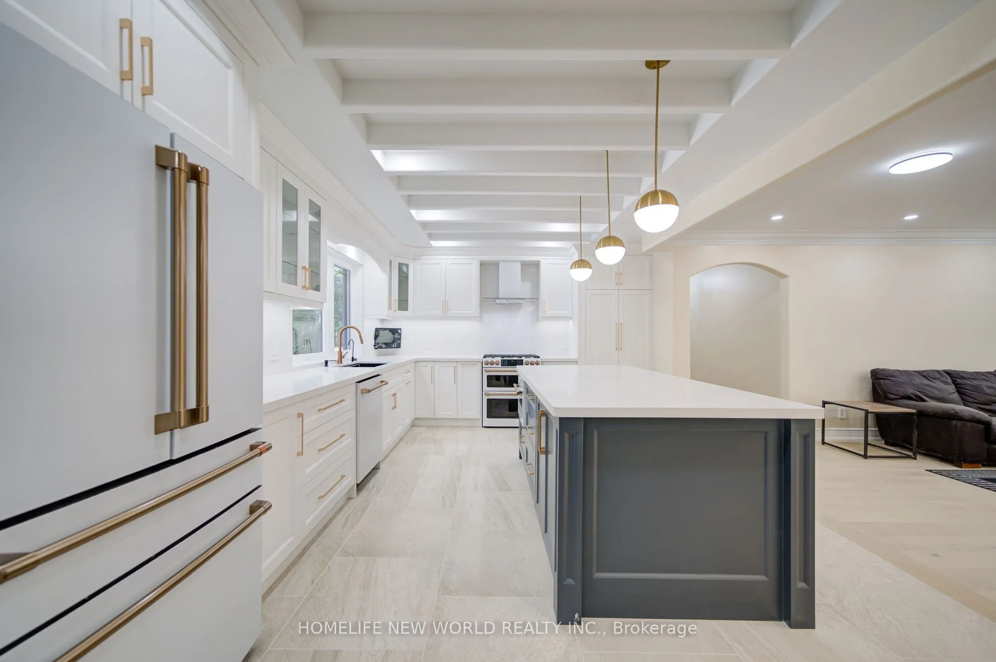 3659 Aurora Road