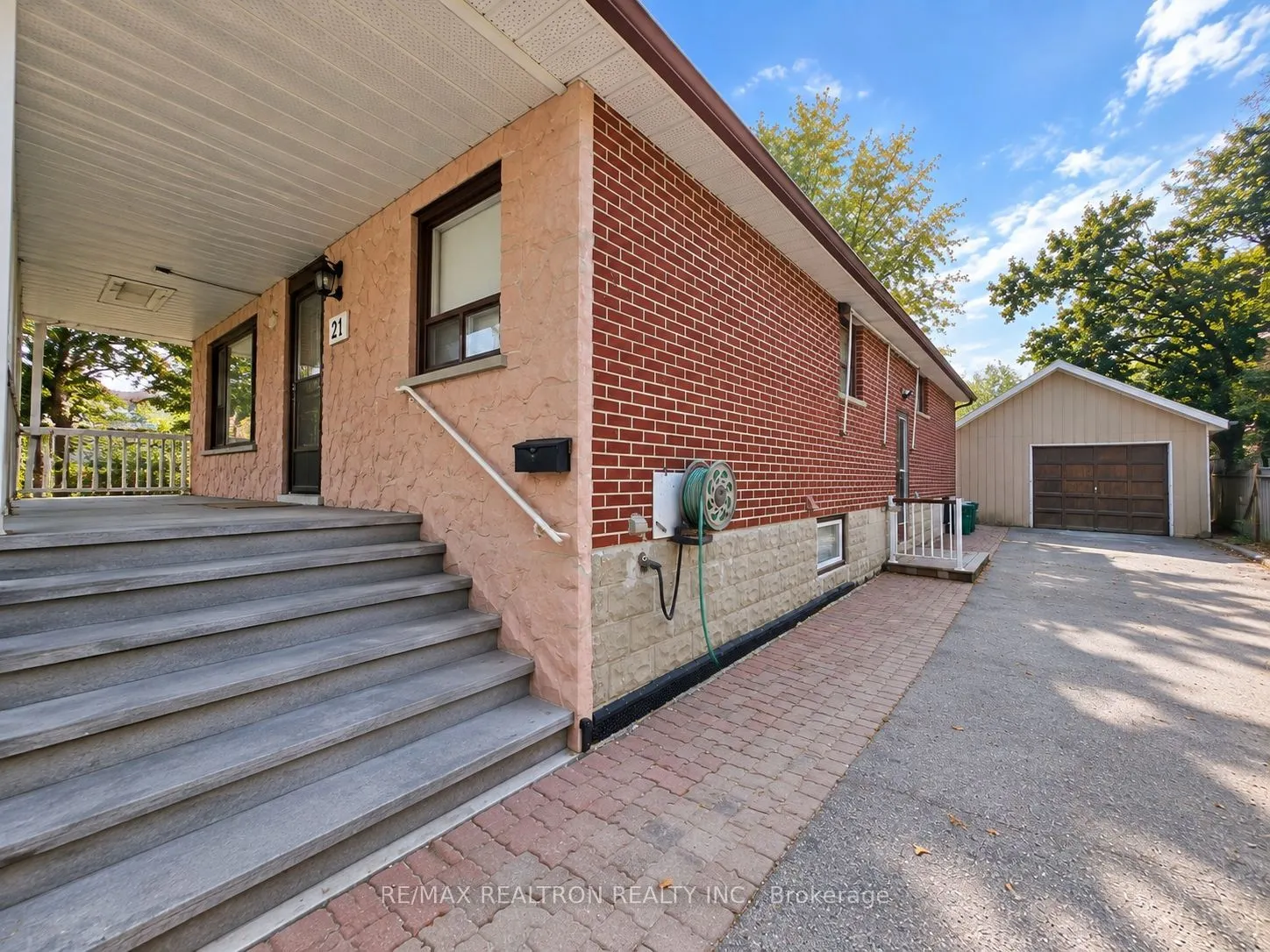 21 Clark Avenue