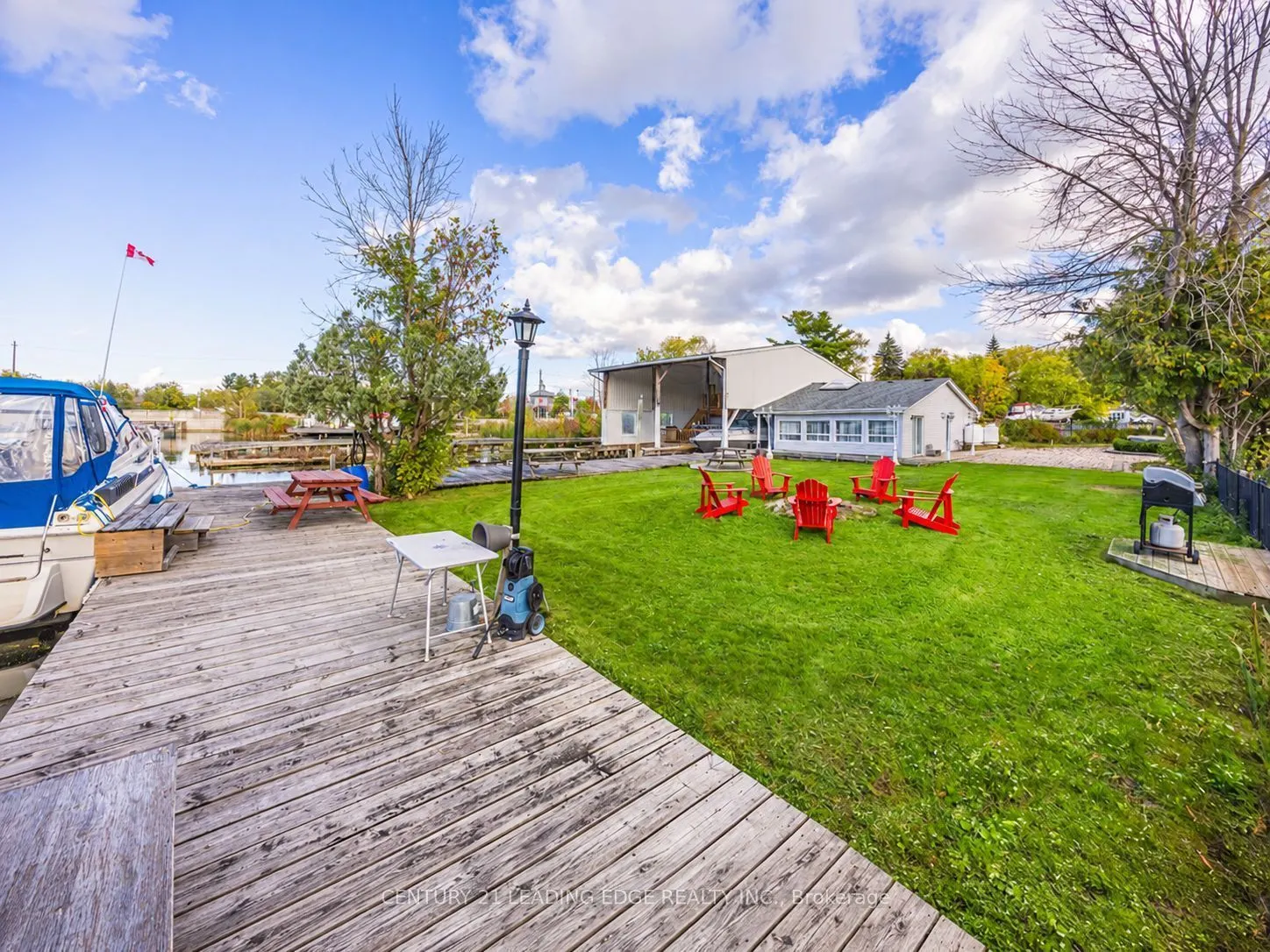 8 Mac Avenue