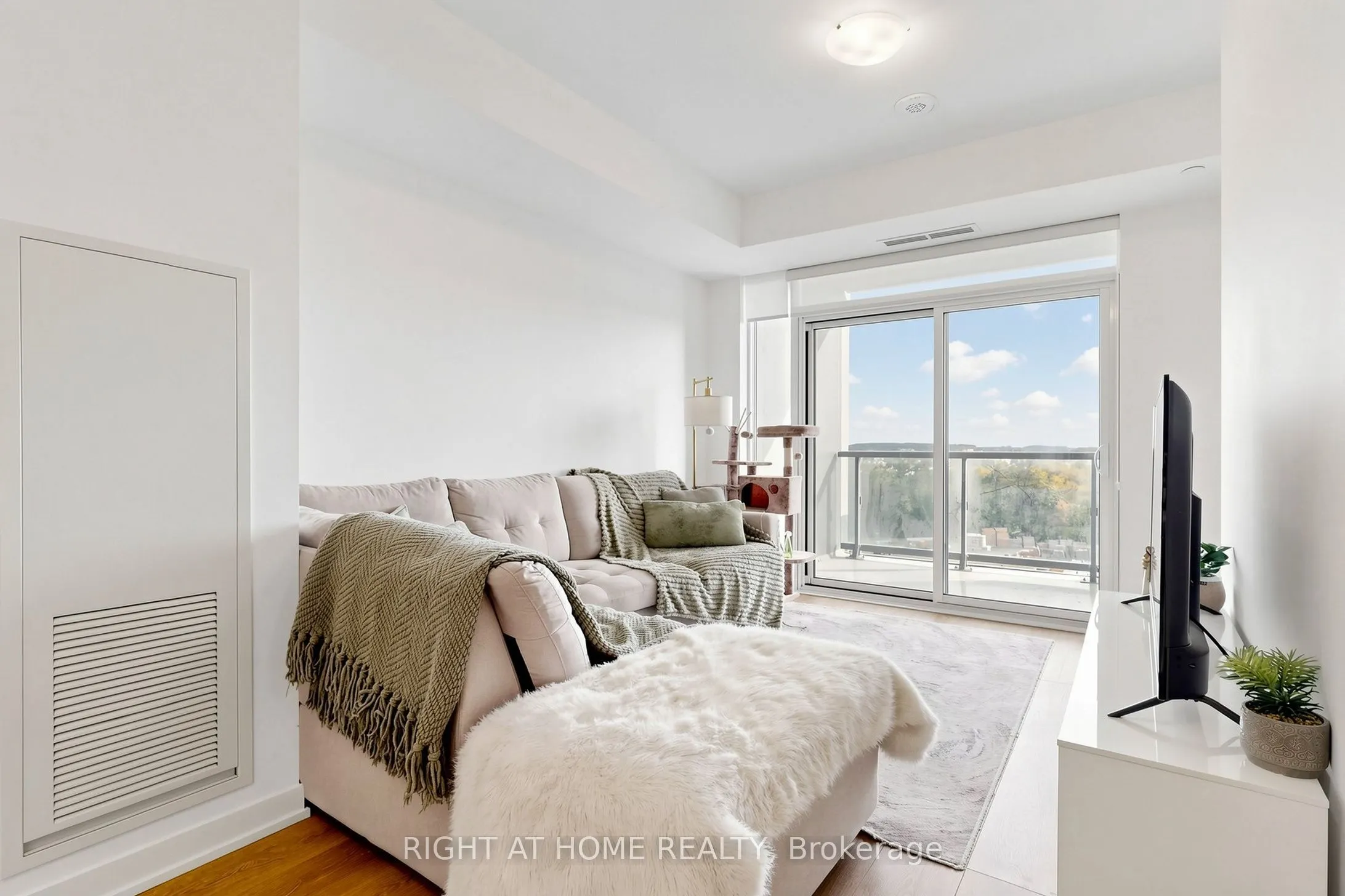 474 Caldari Road #909