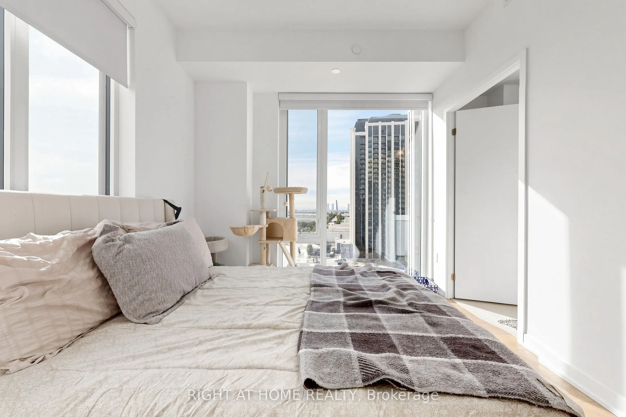 474 Caldari Road #909