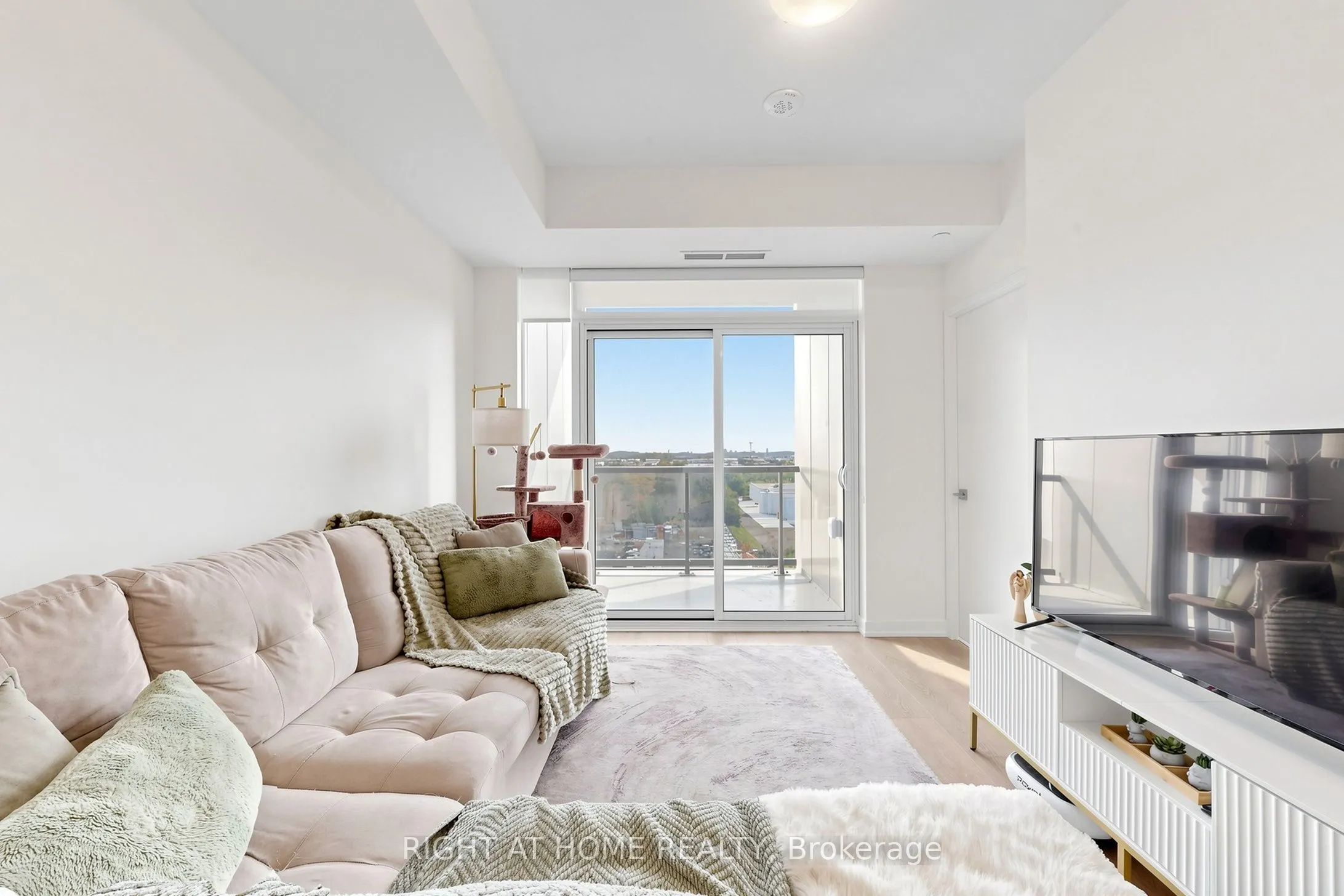 474 Caldari Road #909