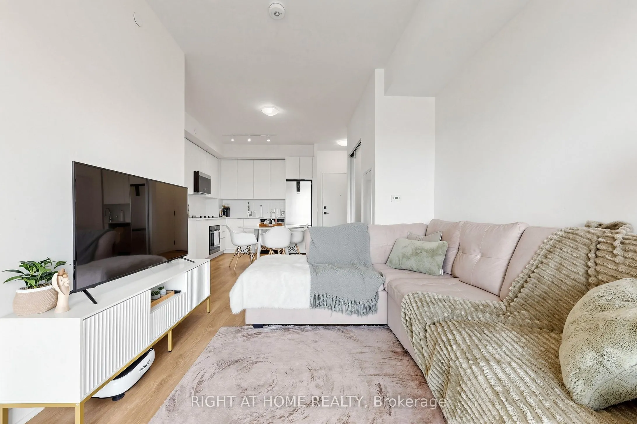 474 Caldari Road #909