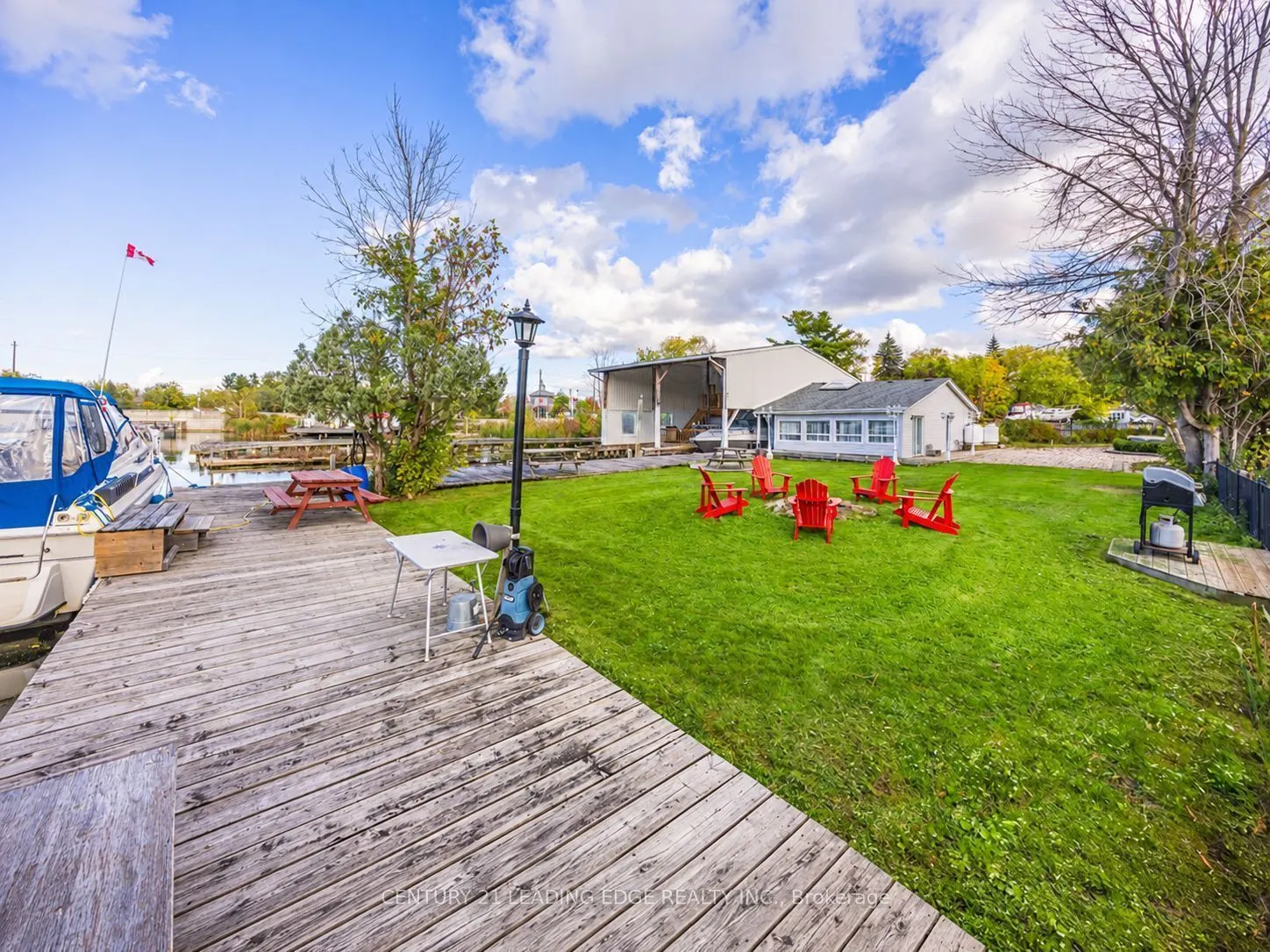 8 Mac Avenue