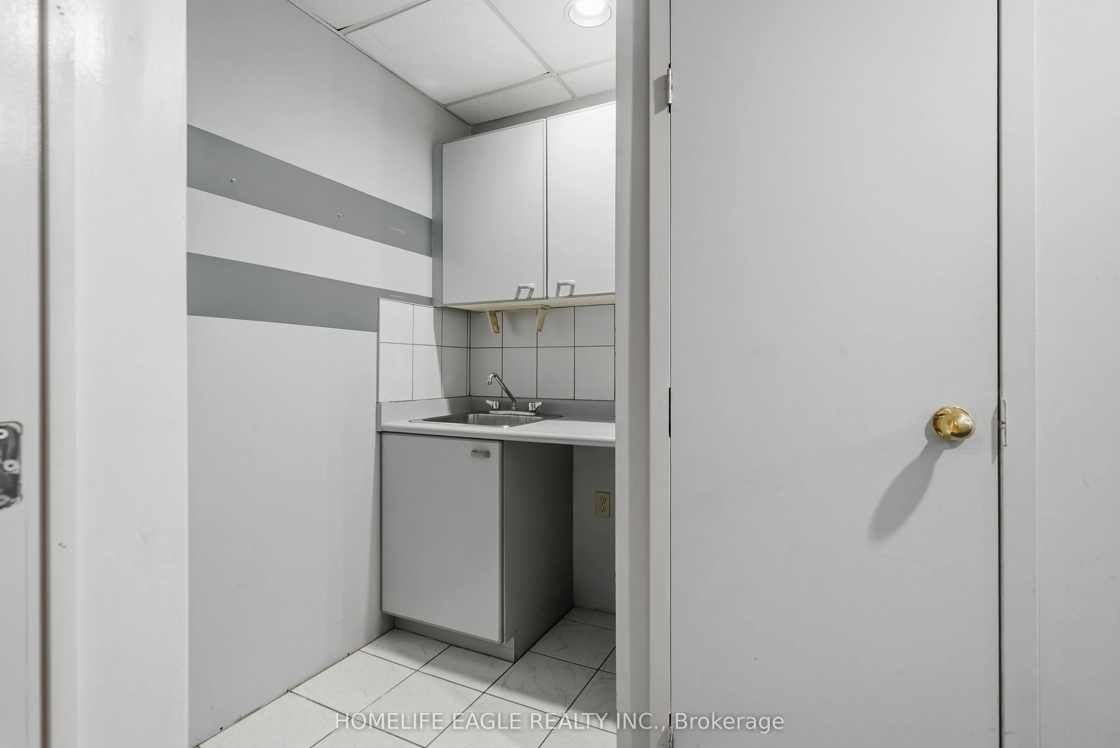 1111 Gorham Street #9