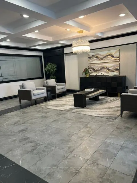 91 Townsgate Drive #103