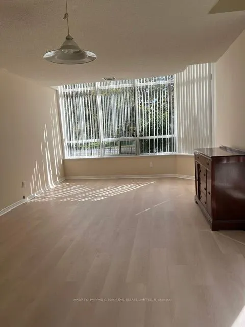 91 Townsgate Drive #103