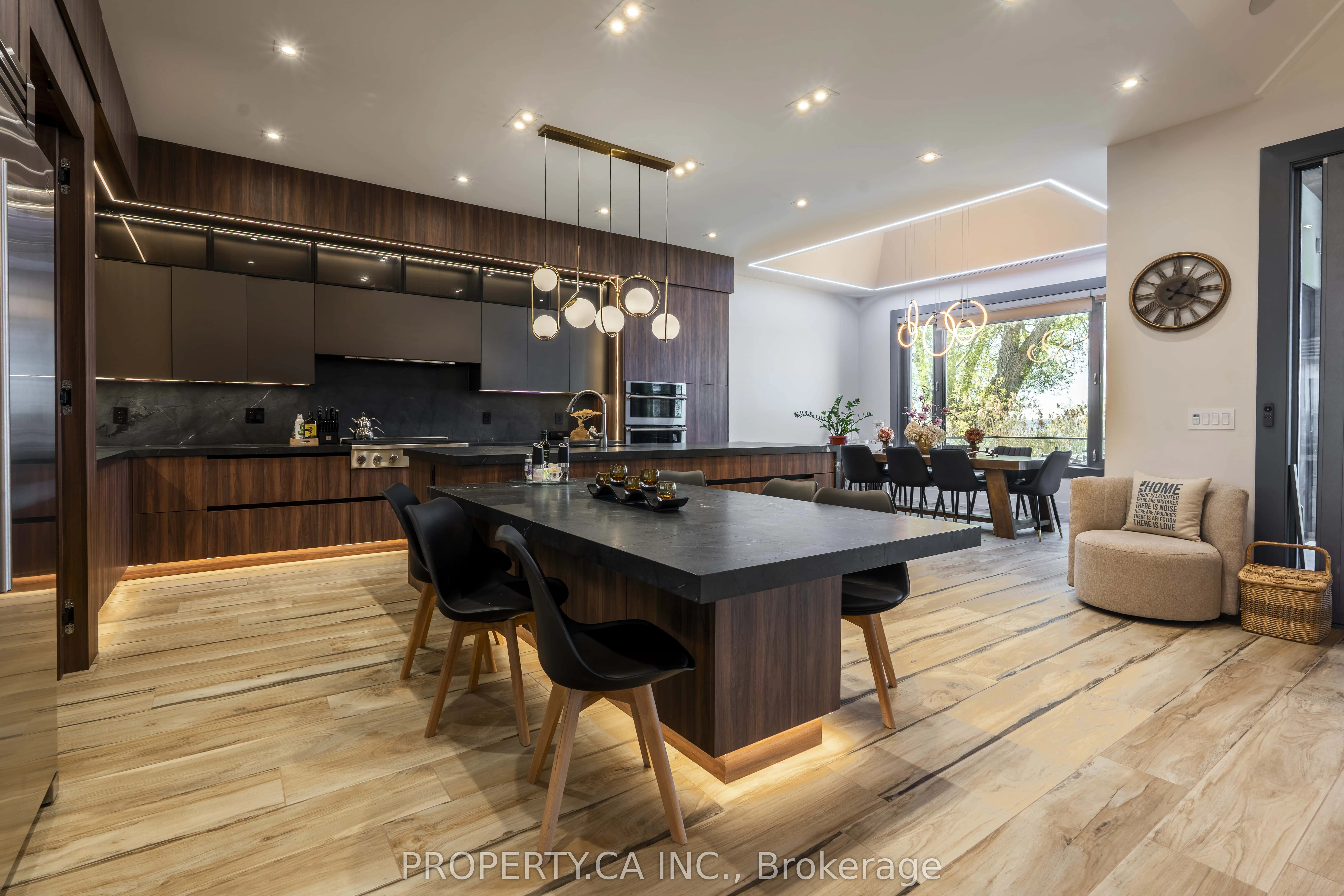 132 Cook's Bay Drive