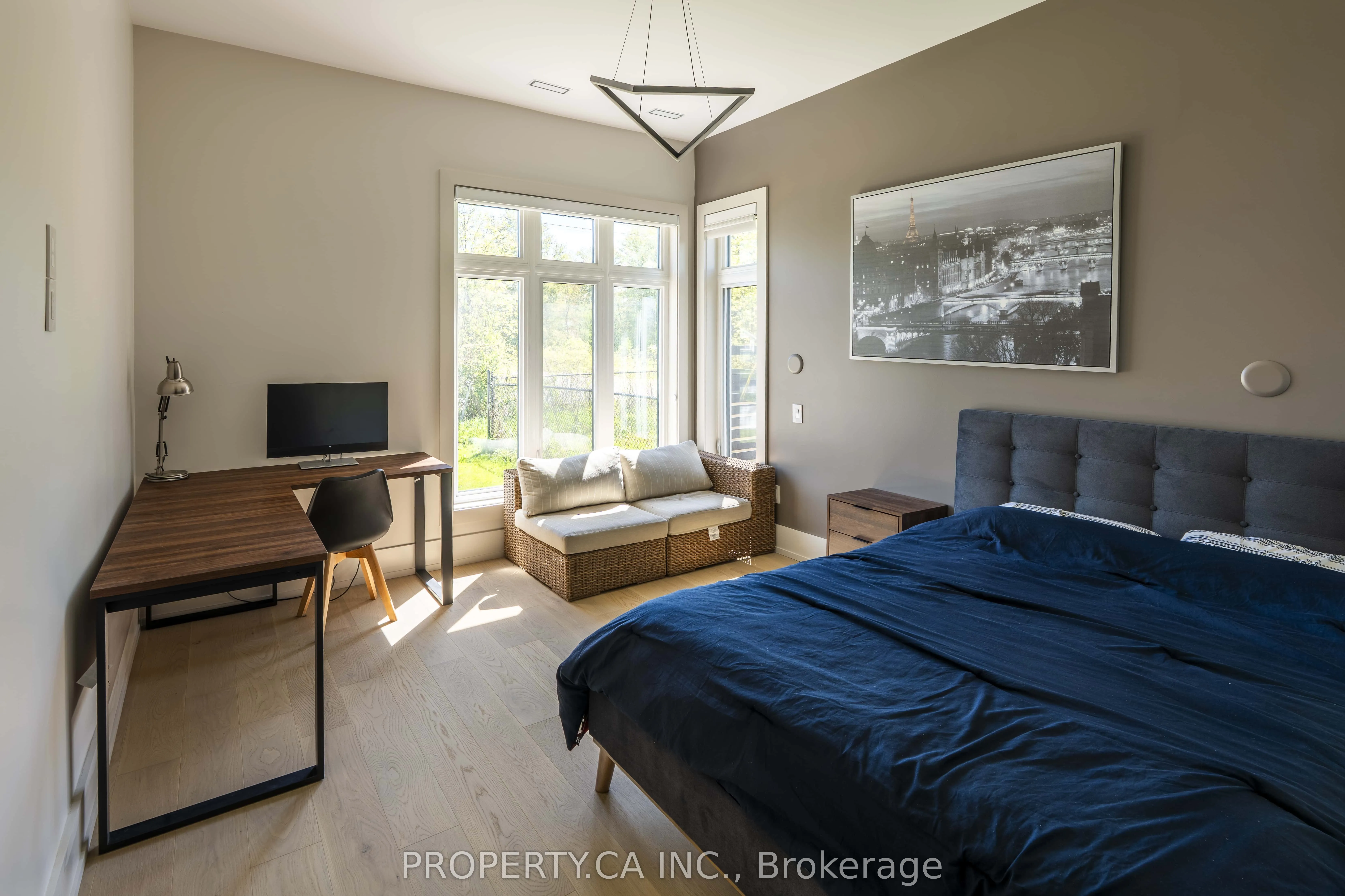132 Cook's Bay Drive