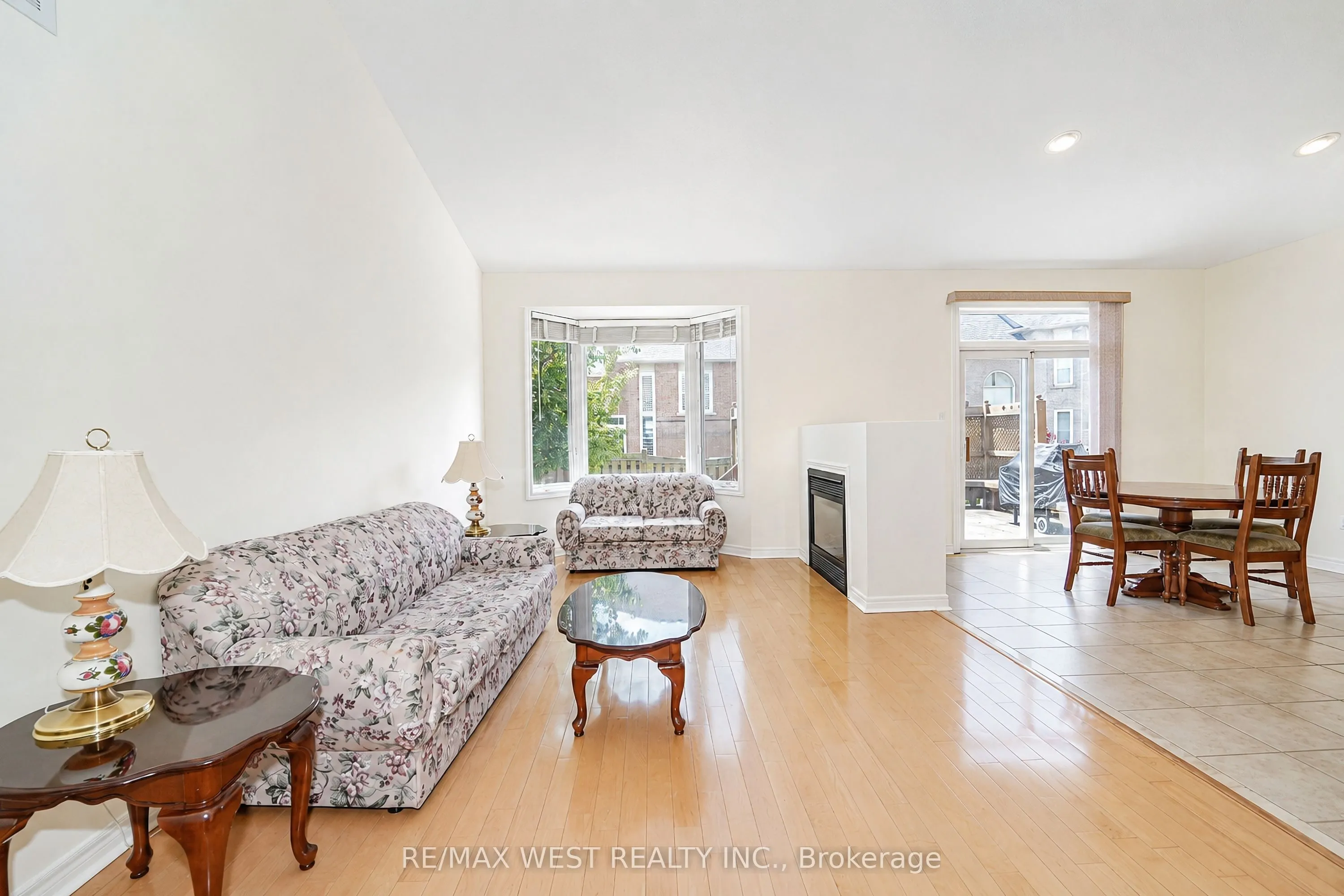 21 Mira Vista Place