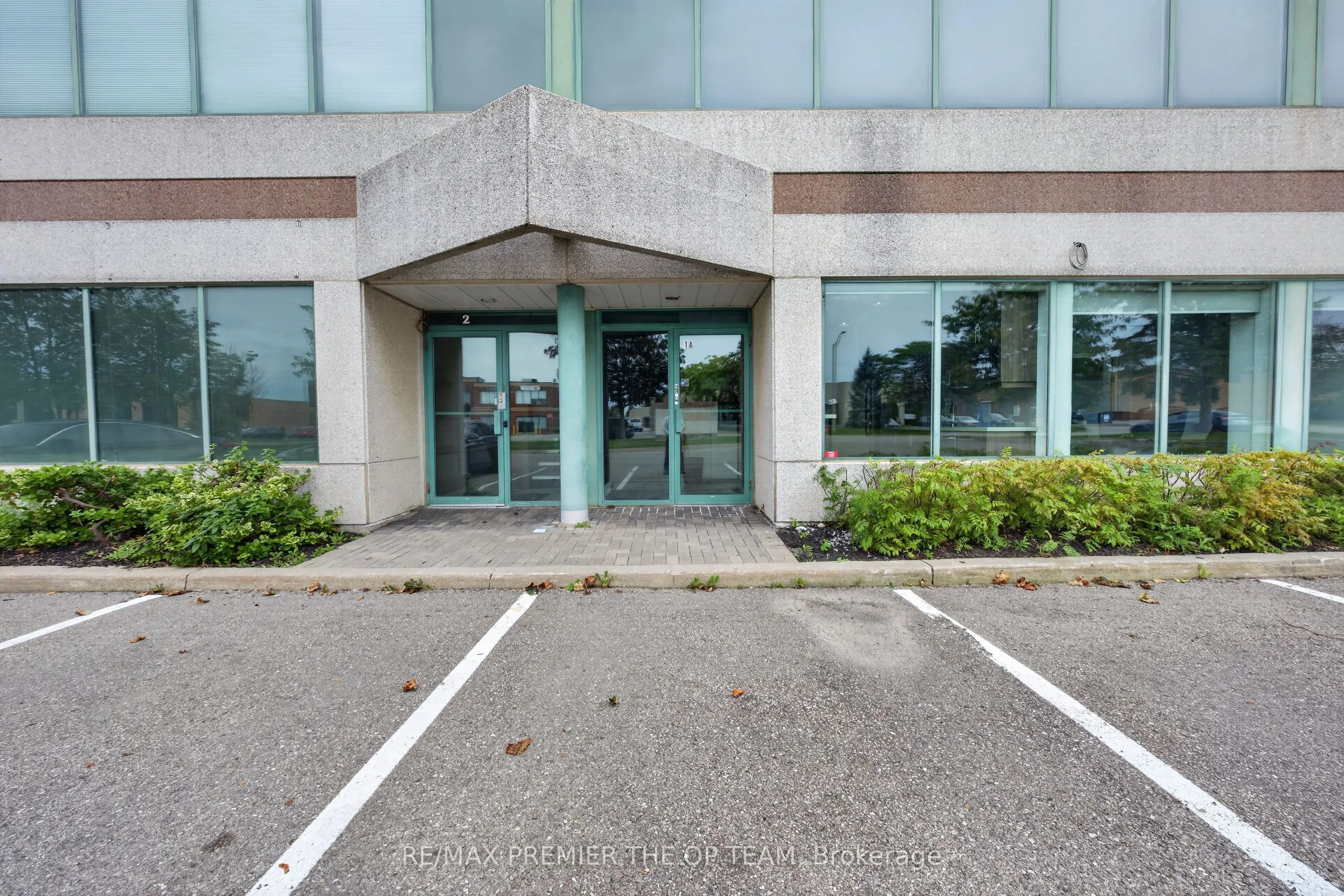 2900 Langstaff Road #1 & 1A Upper