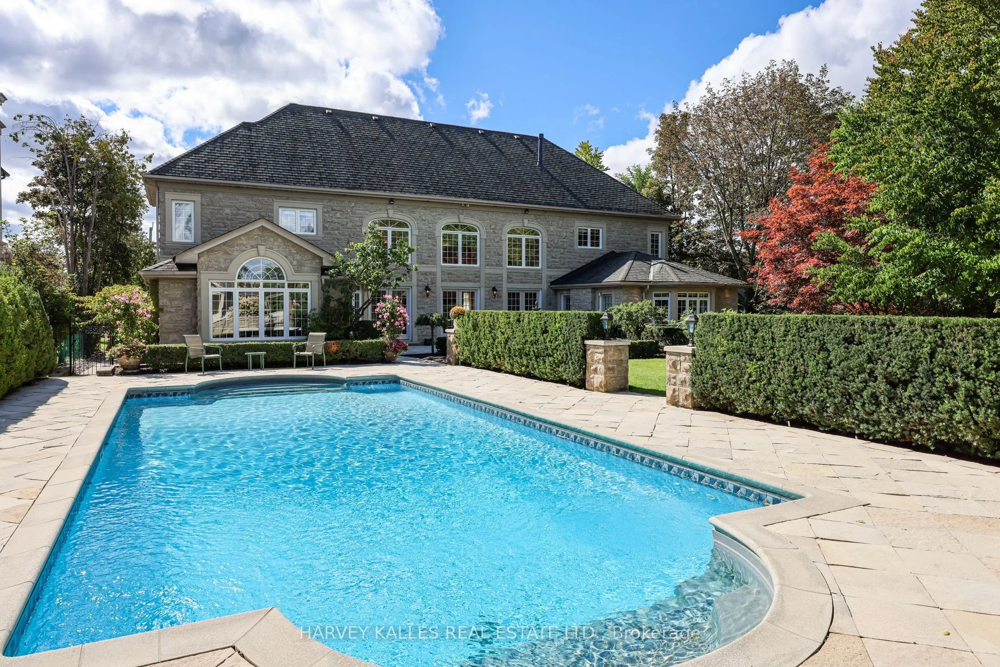 43 Thornbank Road