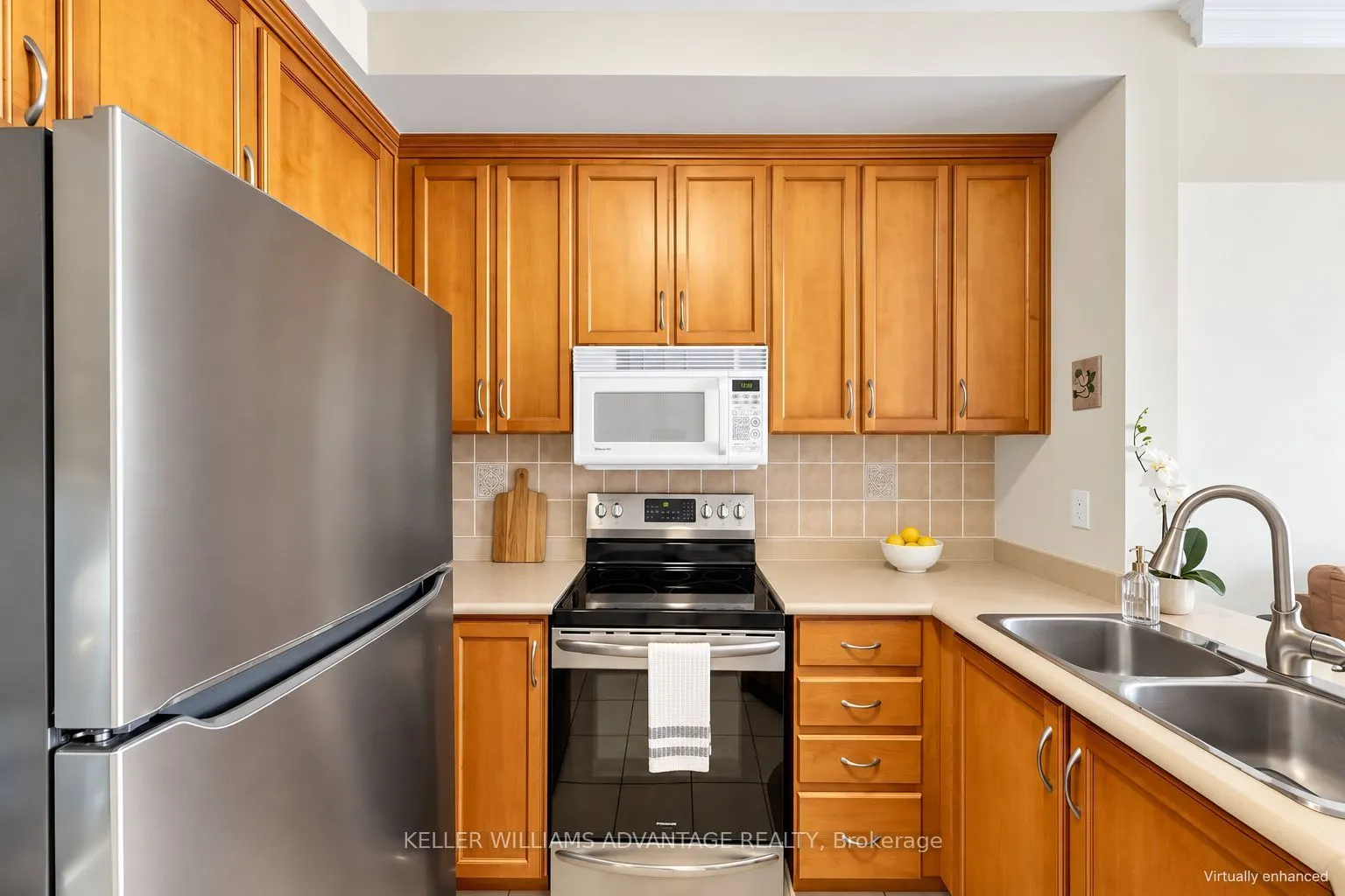 112 Simcoe Road #407