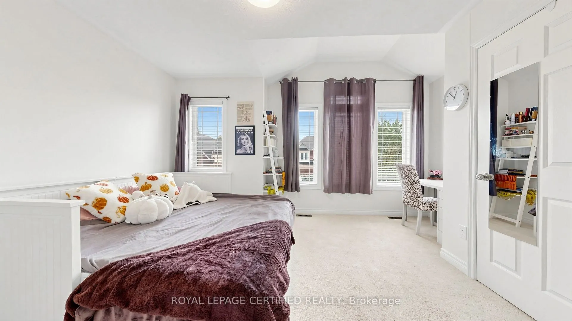 153 Romanelli Crescent