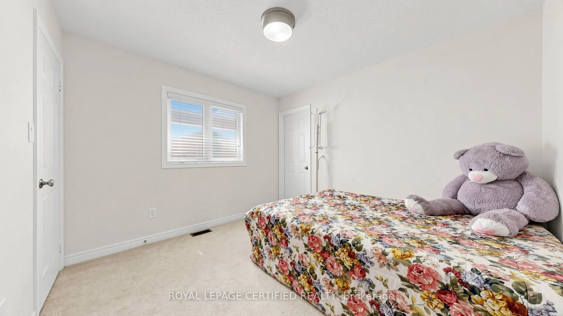 153 Romanelli Crescent