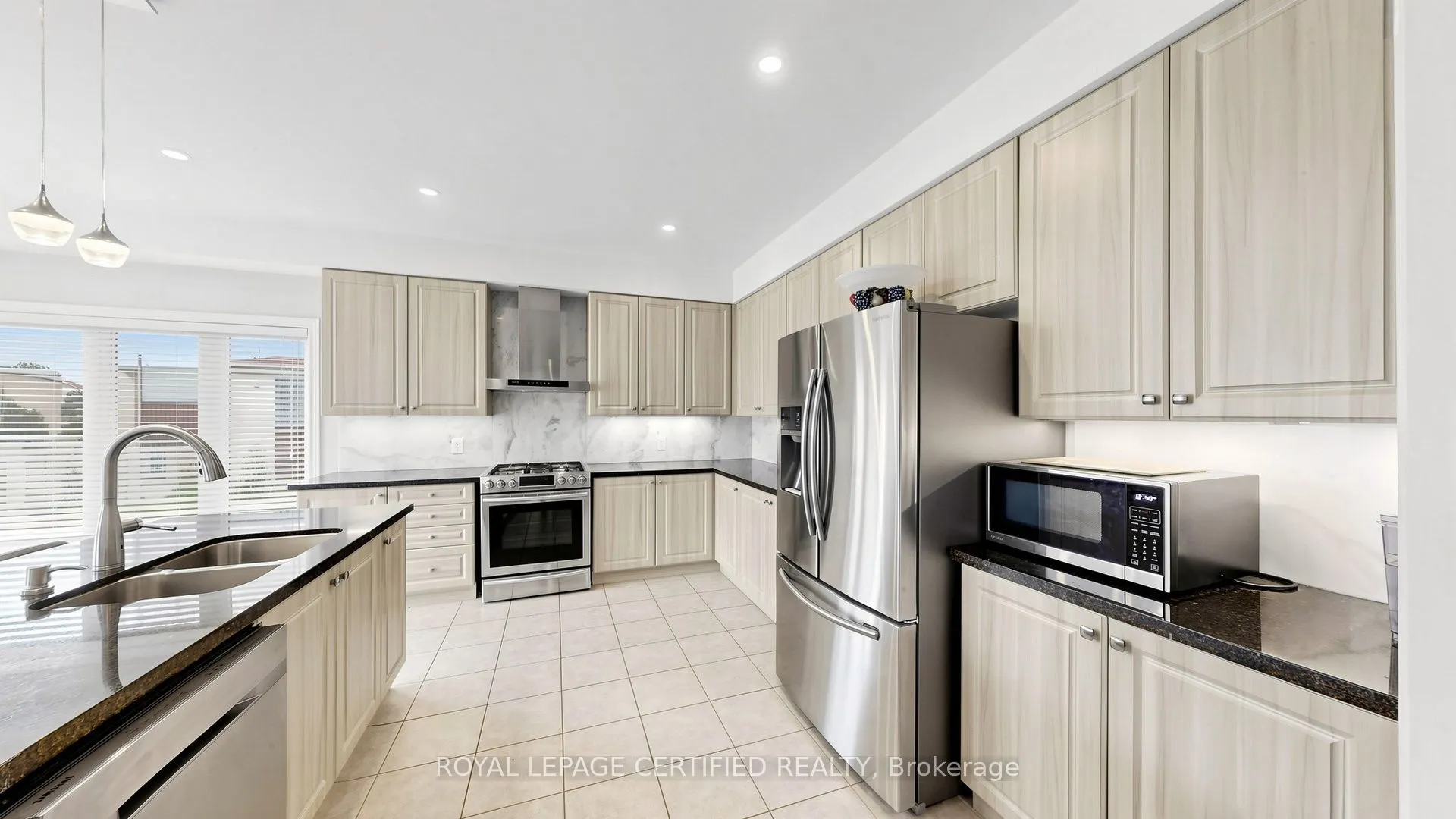 153 Romanelli Crescent