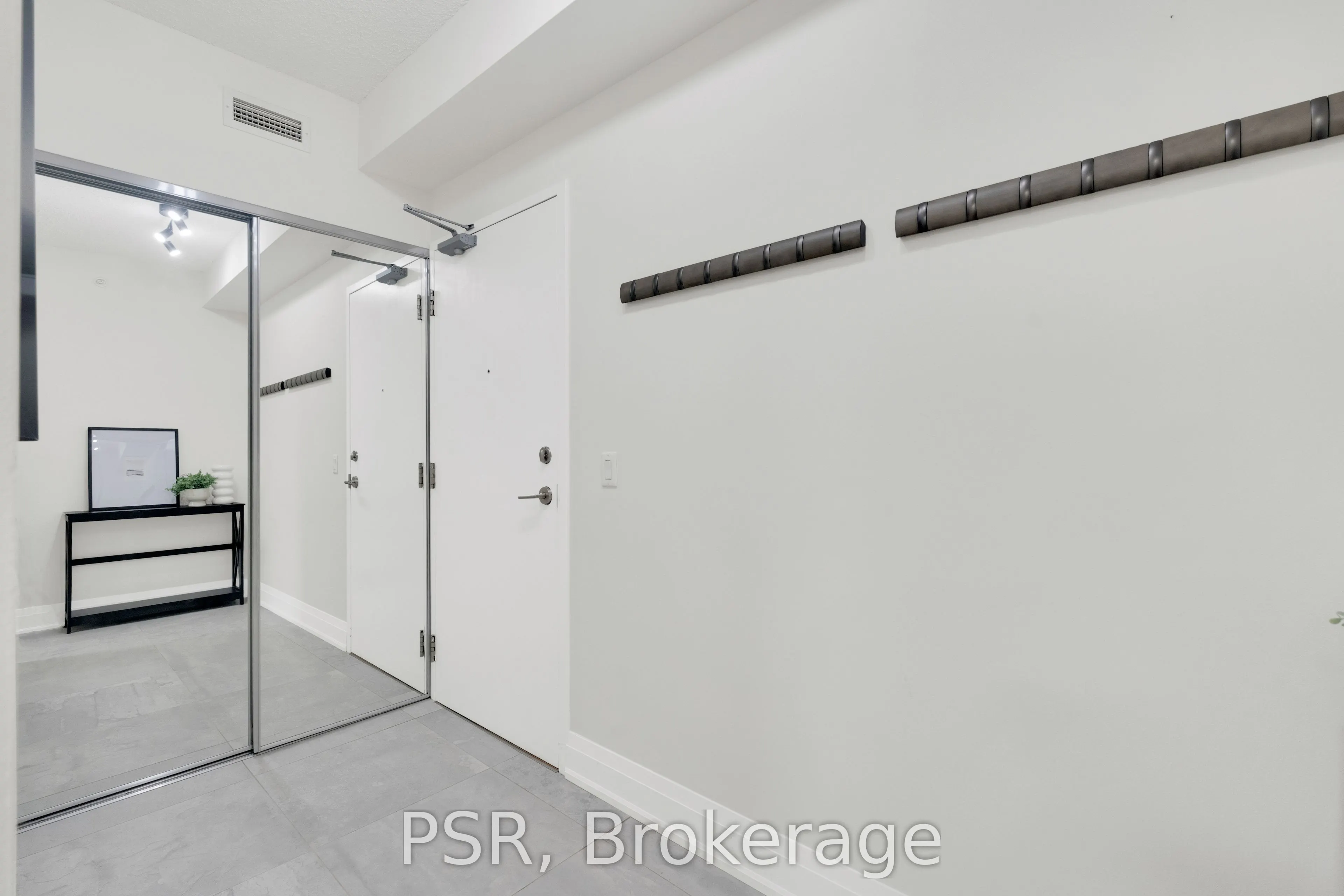 8302 Islington Avenue #202