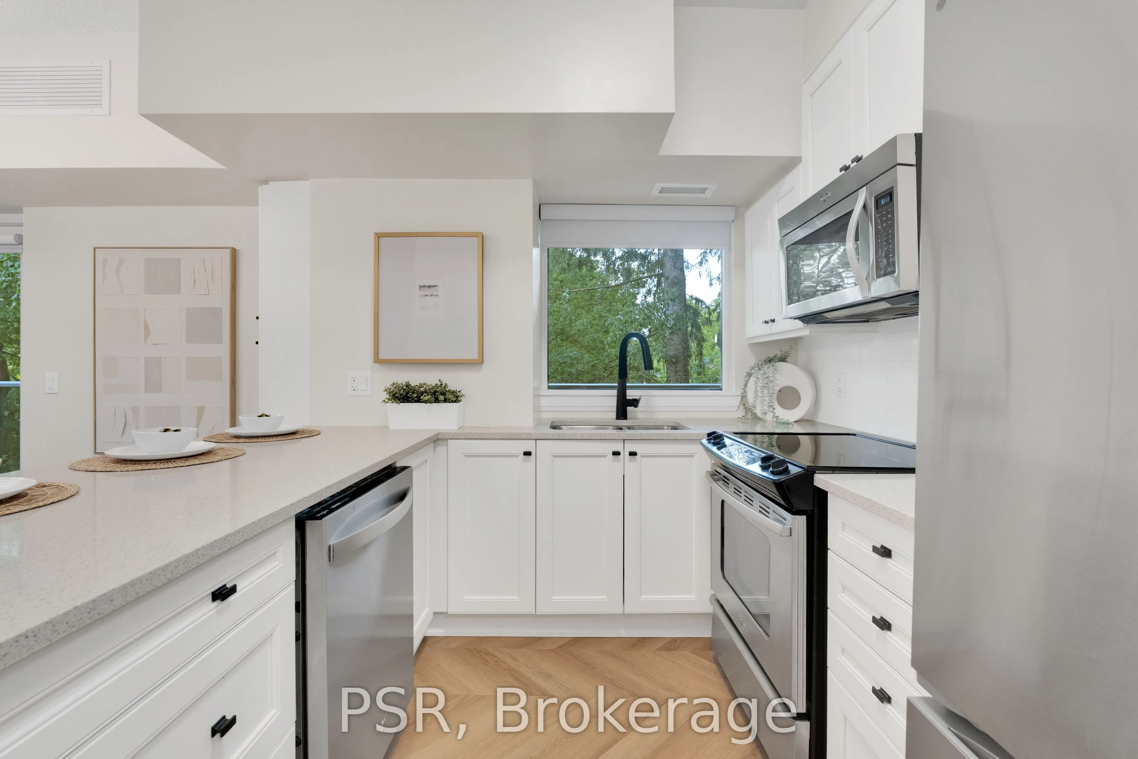 8302 Islington Avenue #202
