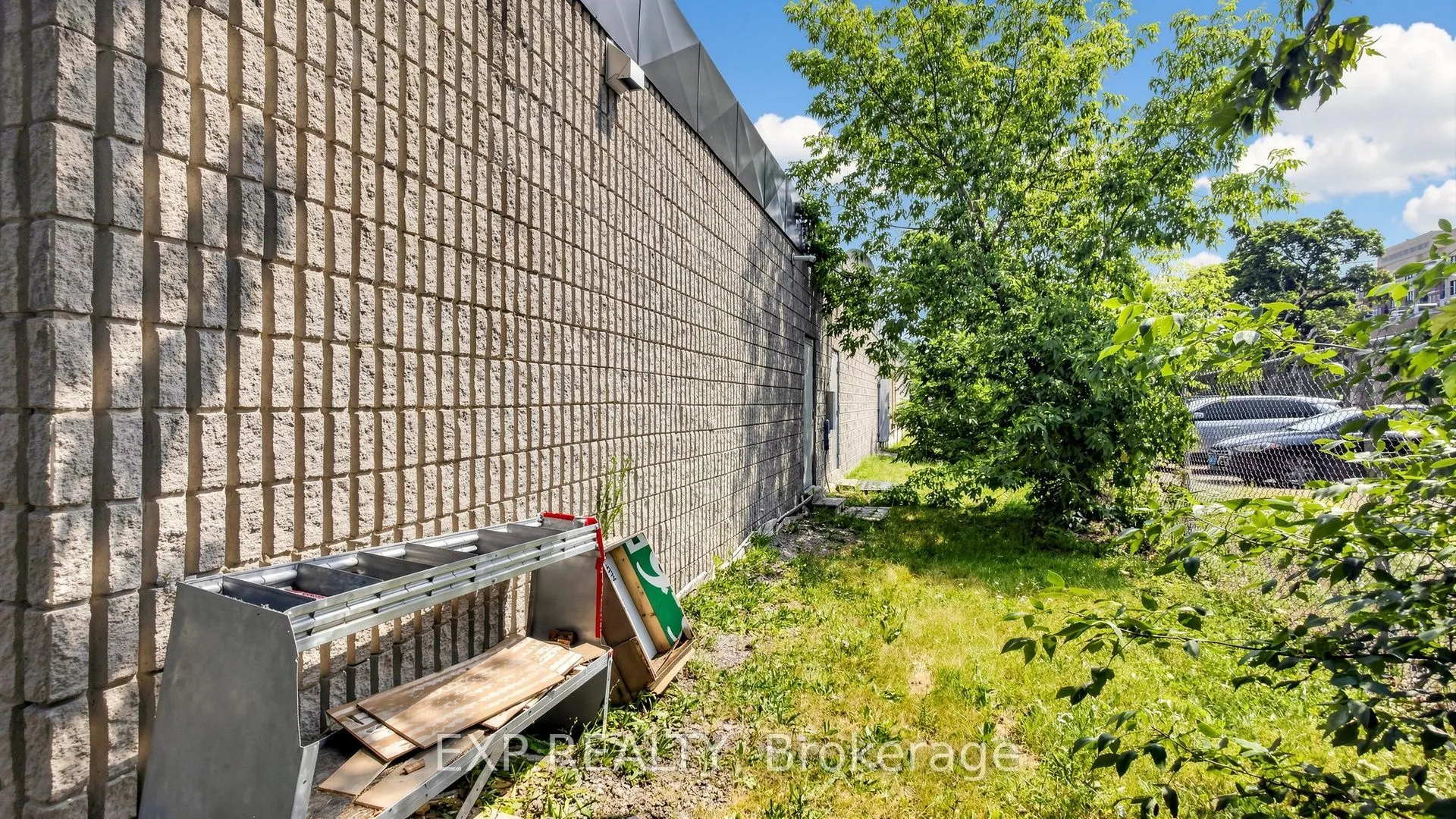 12960 Yonge Street #8