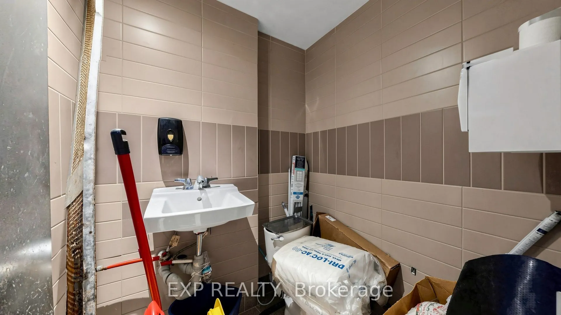 12960 Yonge Street #8