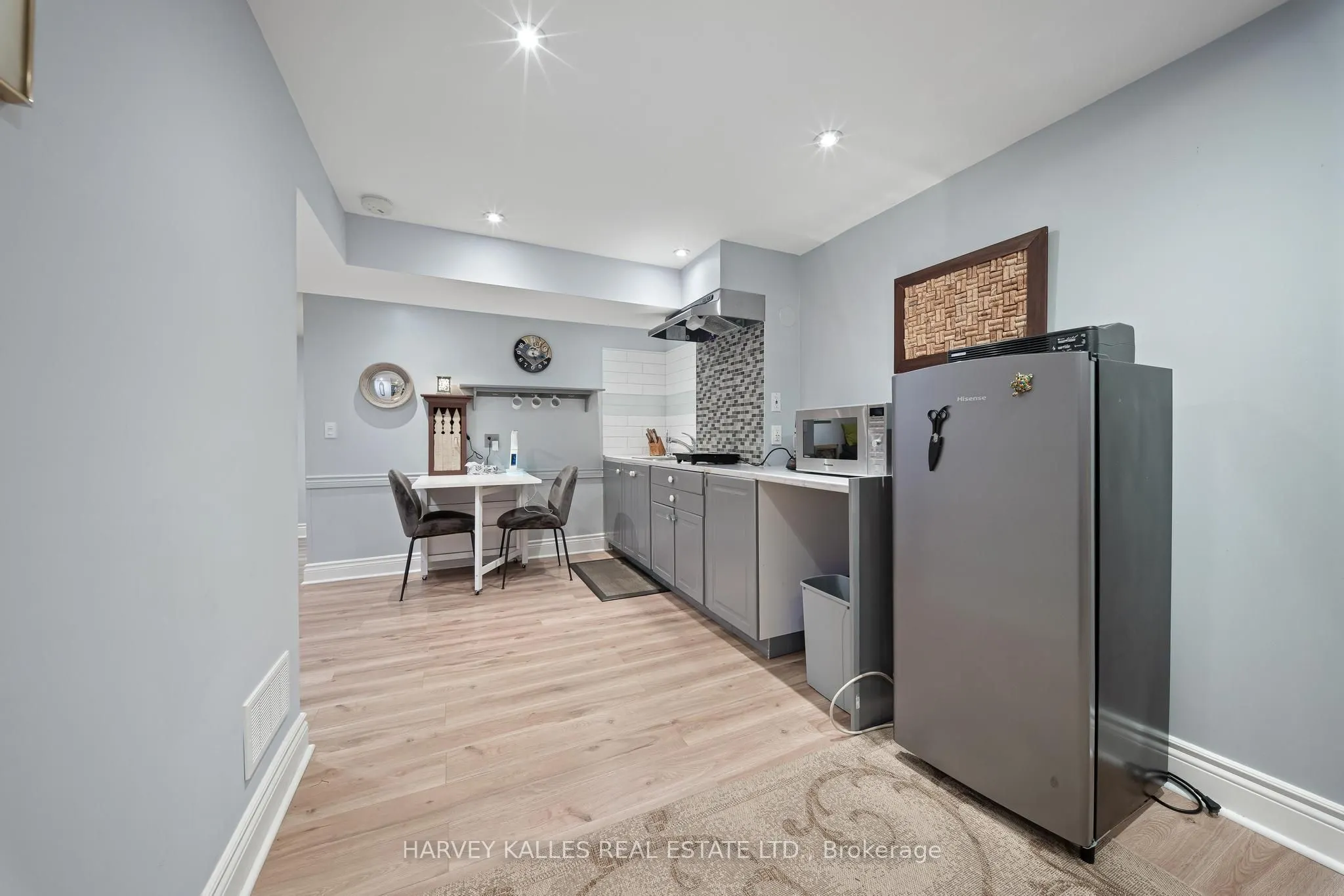 221 Snowshoe Crescent