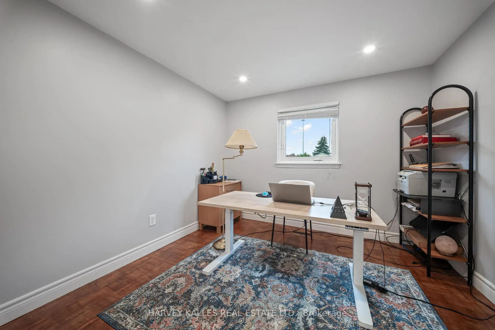 221 Snowshoe Crescent