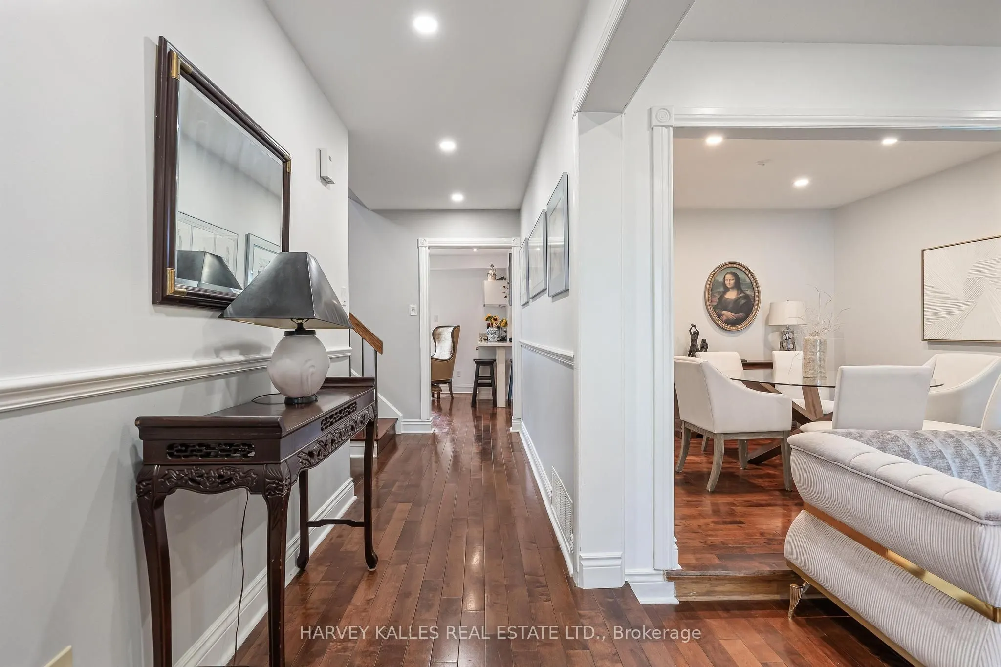 221 Snowshoe Crescent