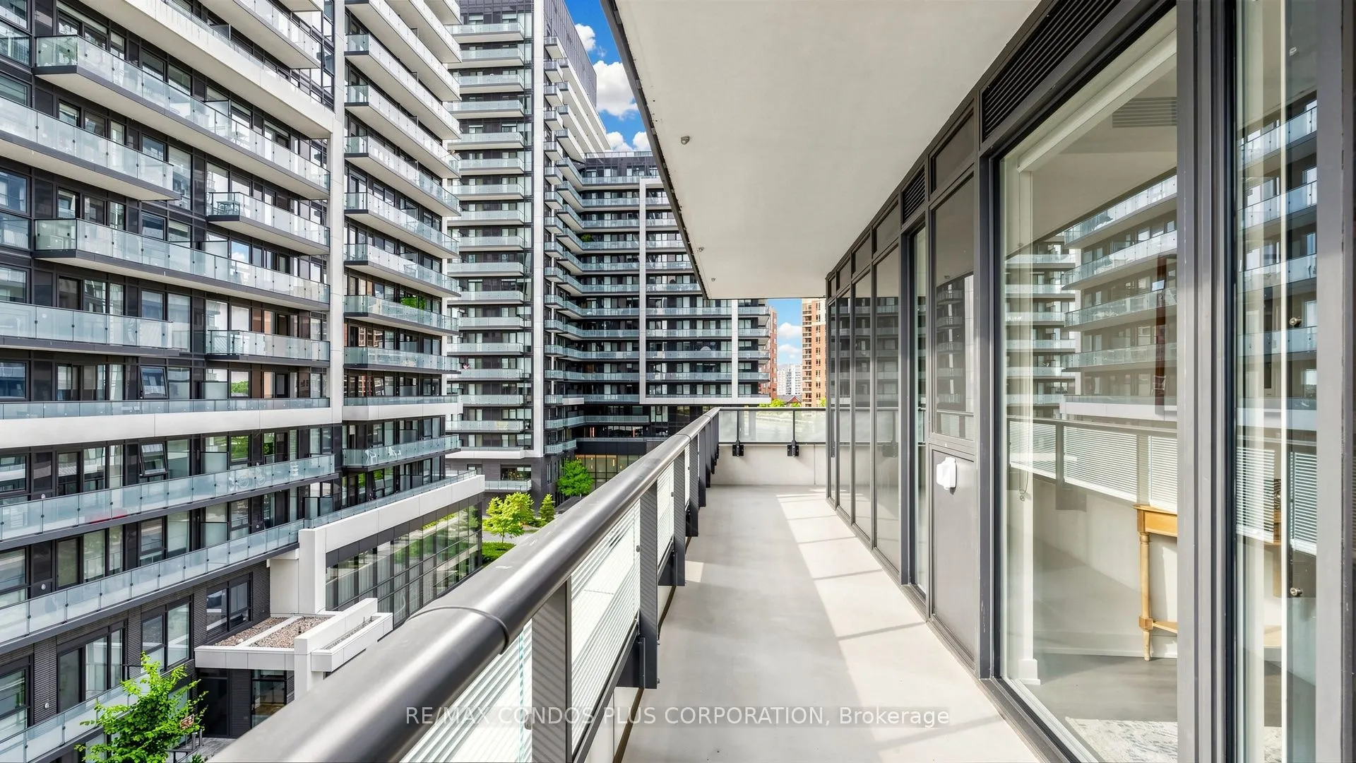 105 Oneida Crescent #503