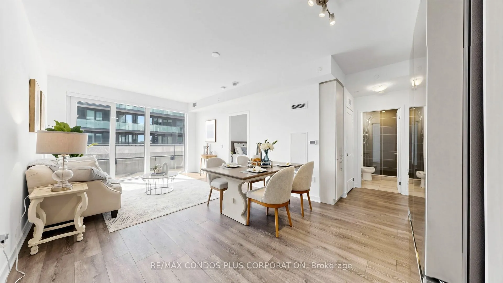 105 Oneida Crescent #503