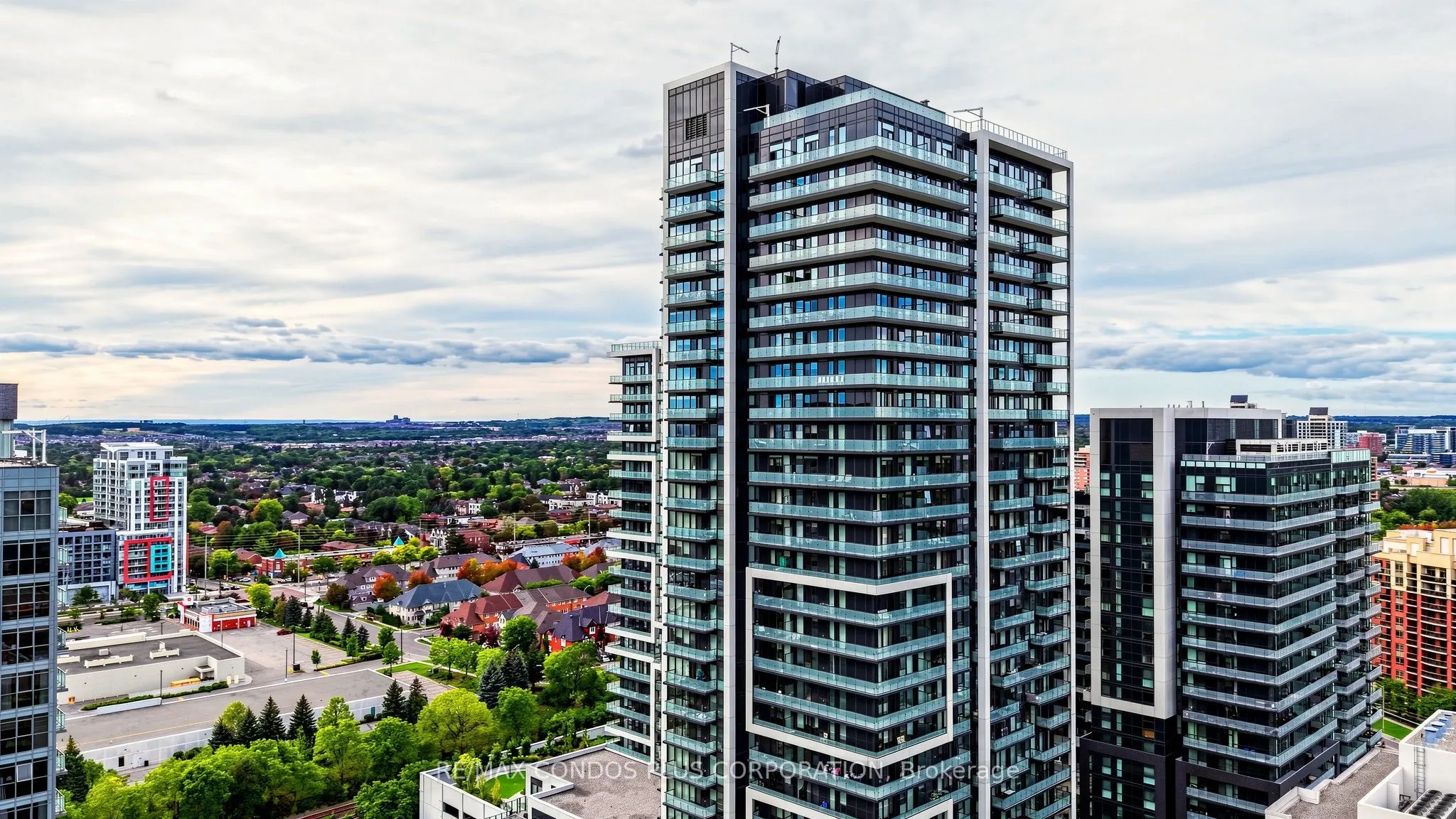 105 Oneida Crescent #503