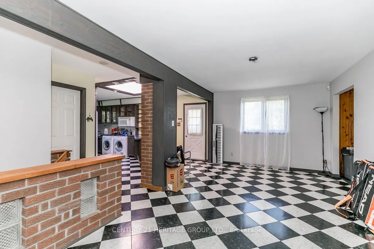 3515 Sideroad 10