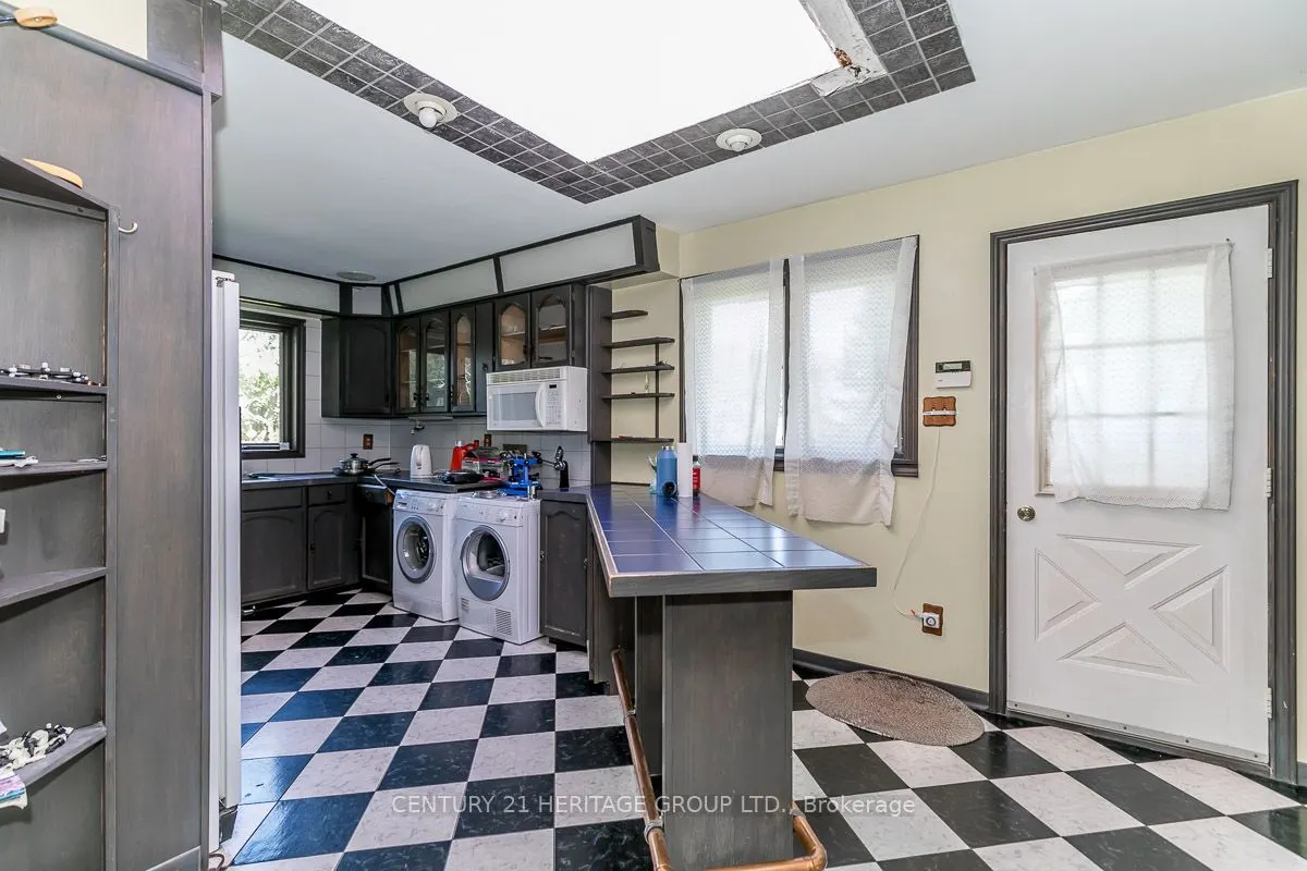 3515 Sideroad 10