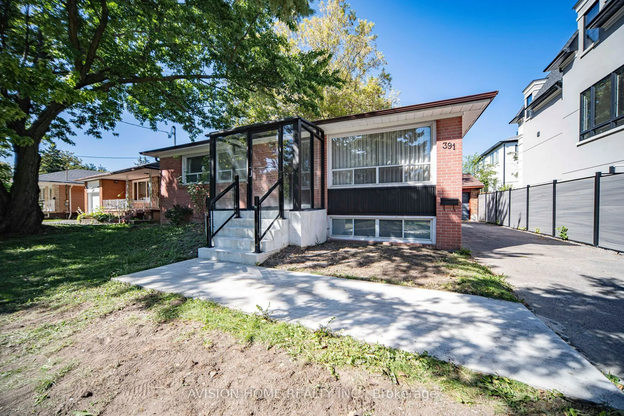 391 Crosby Avenue