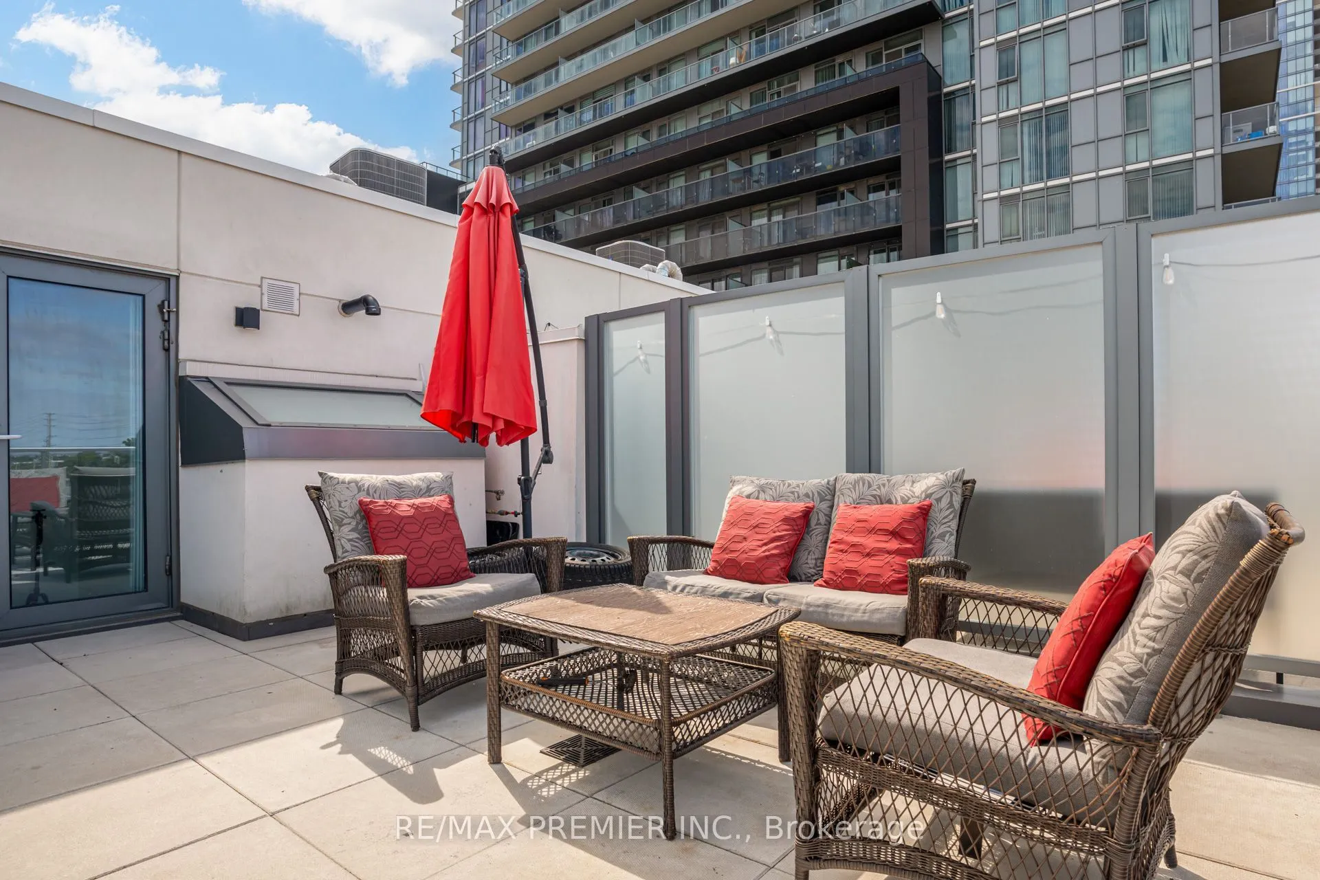 1010 Portage Parkway #TH 5