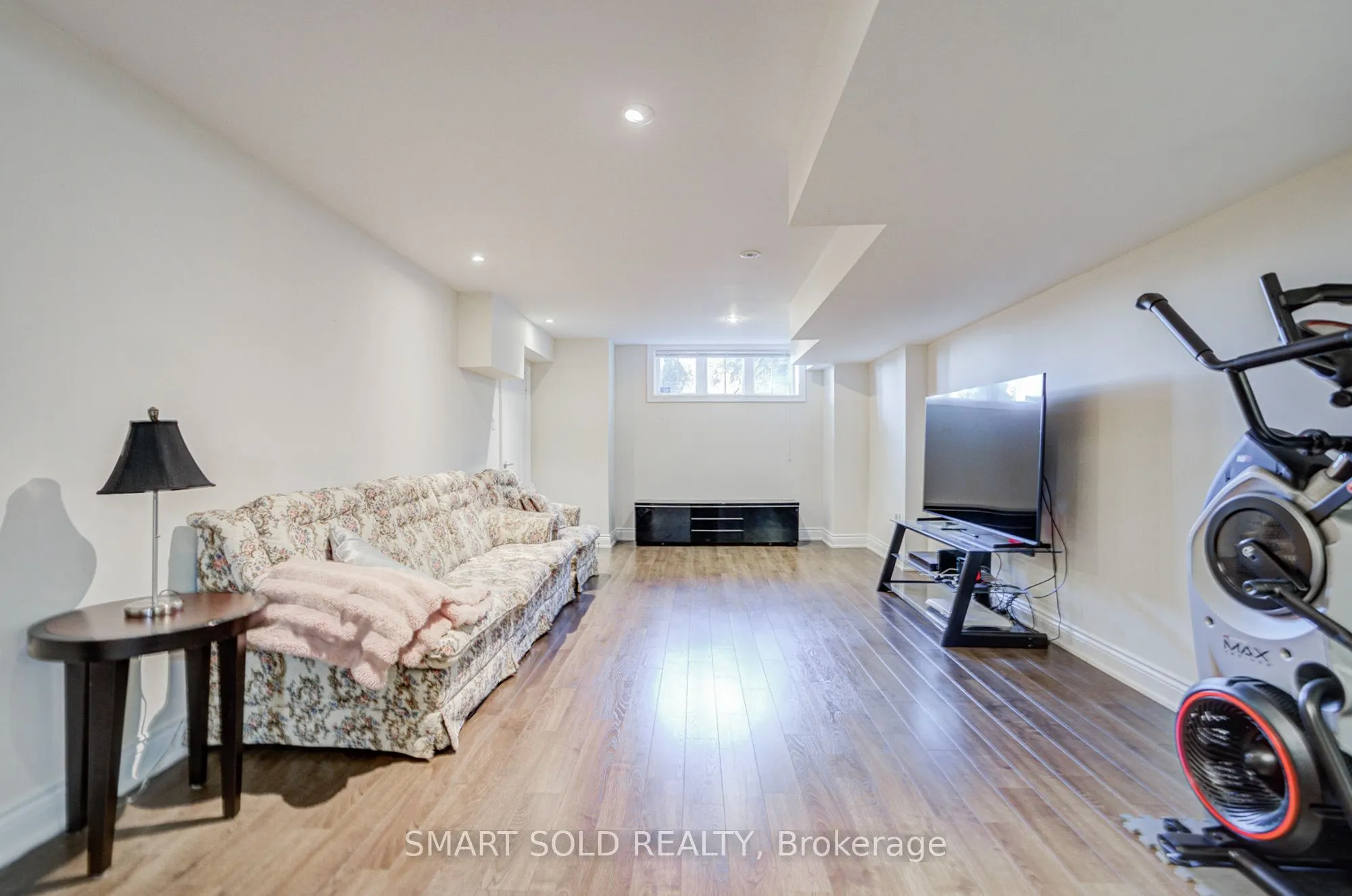 8777 Dufferin Street #22