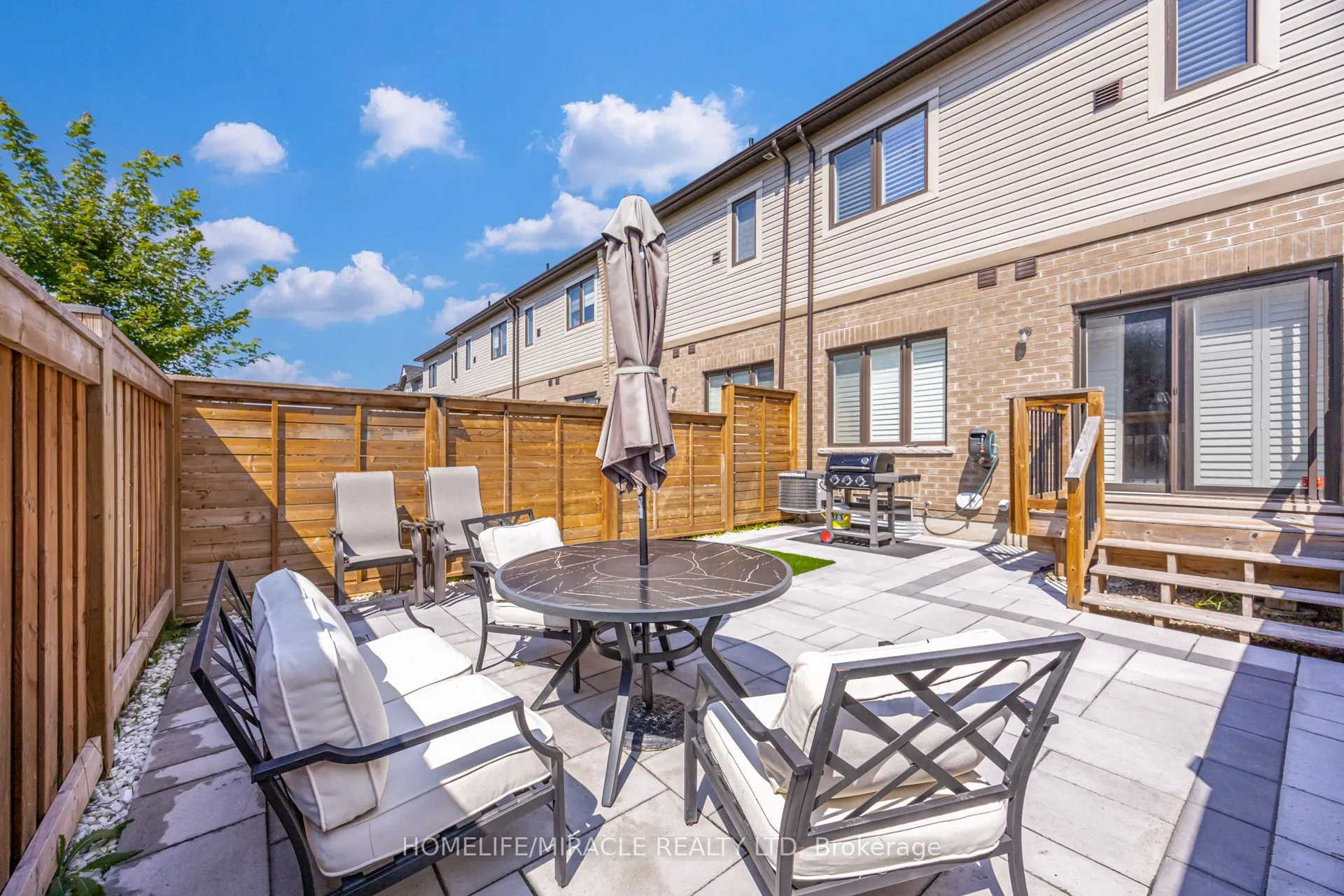 65 Lorne Thomas Place