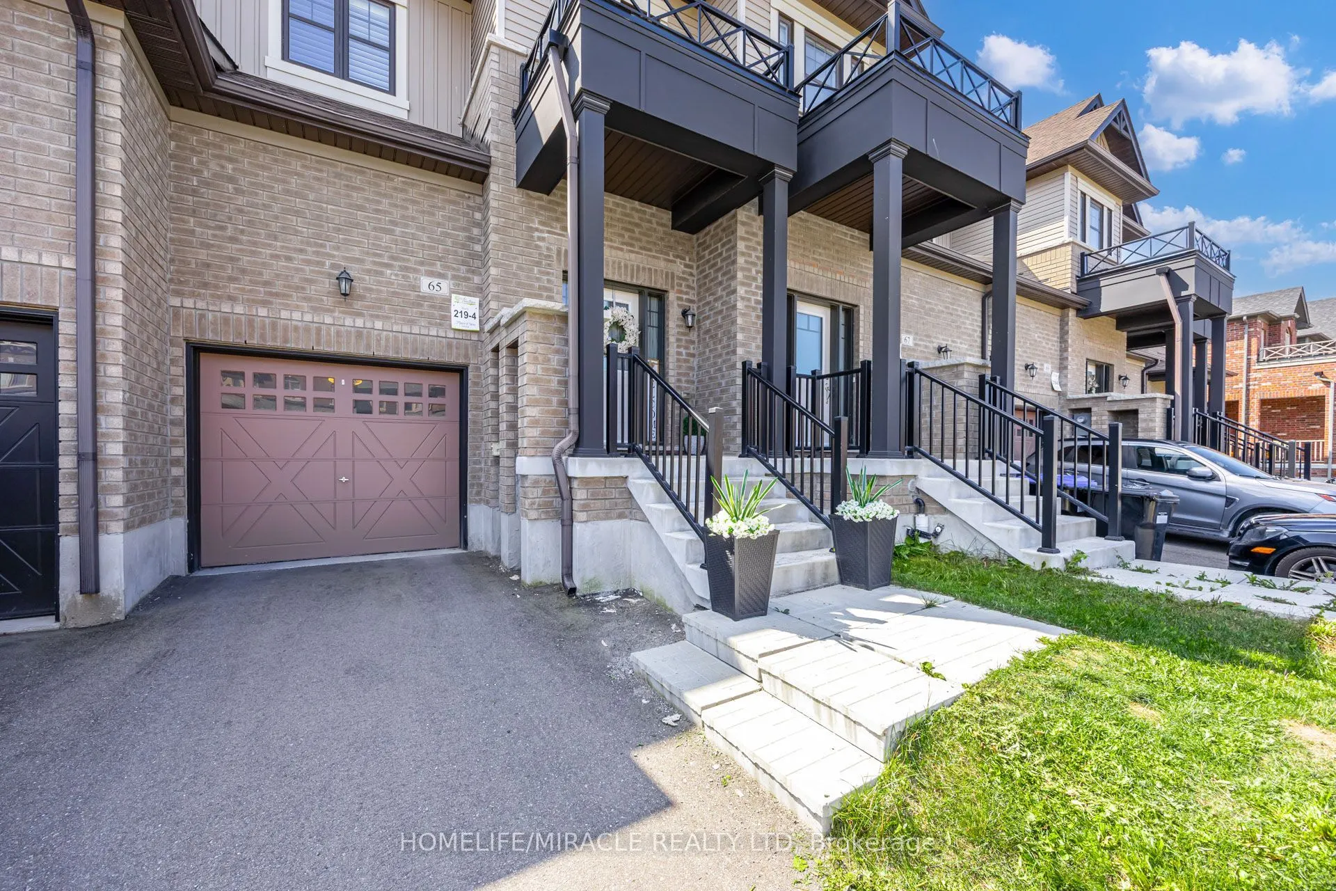 65 Lorne Thomas Place