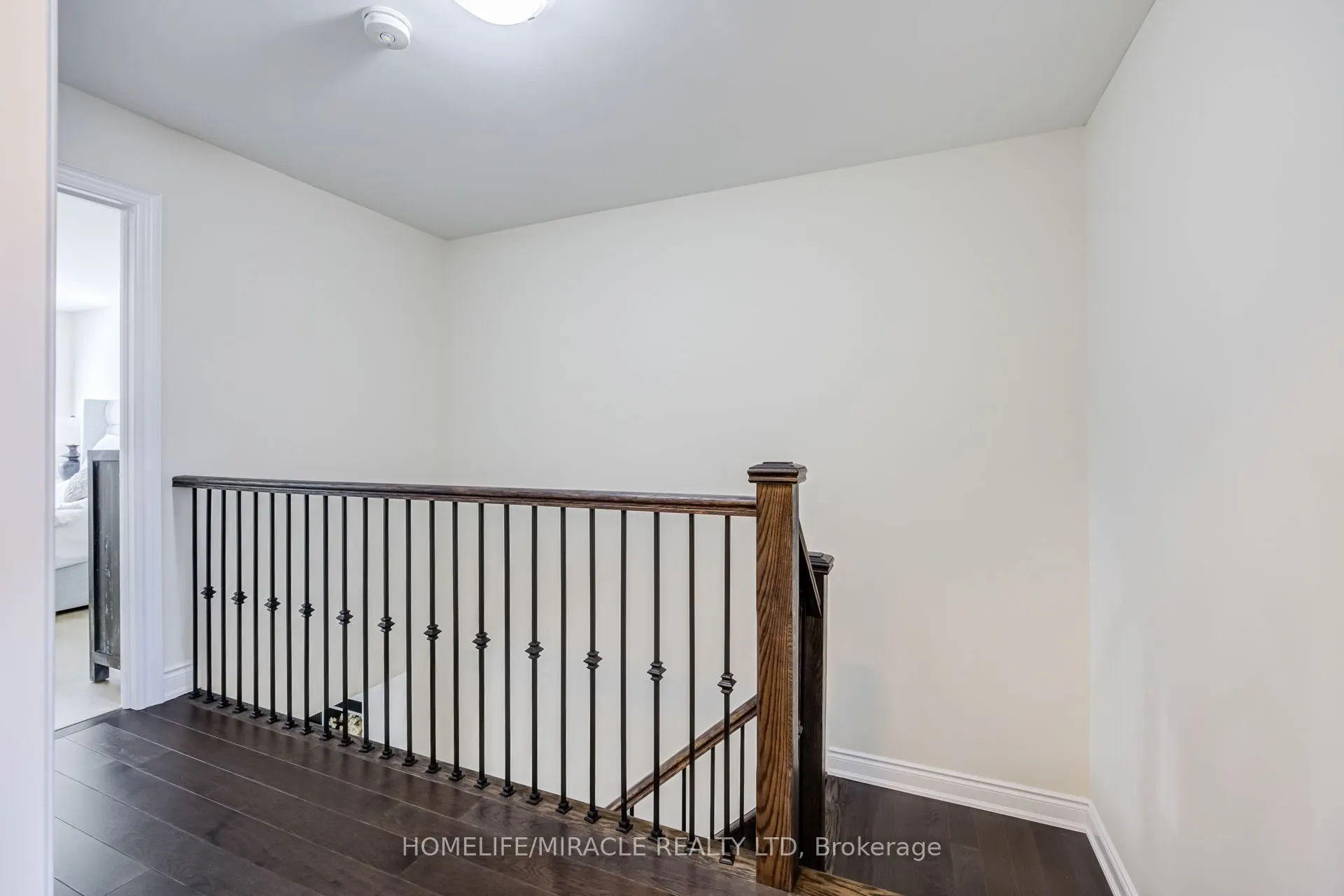 65 Lorne Thomas Place