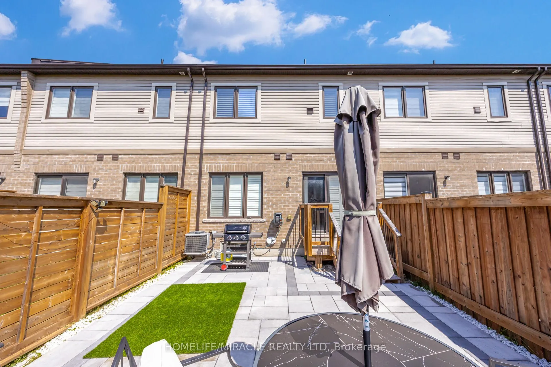 65 Lorne Thomas Place