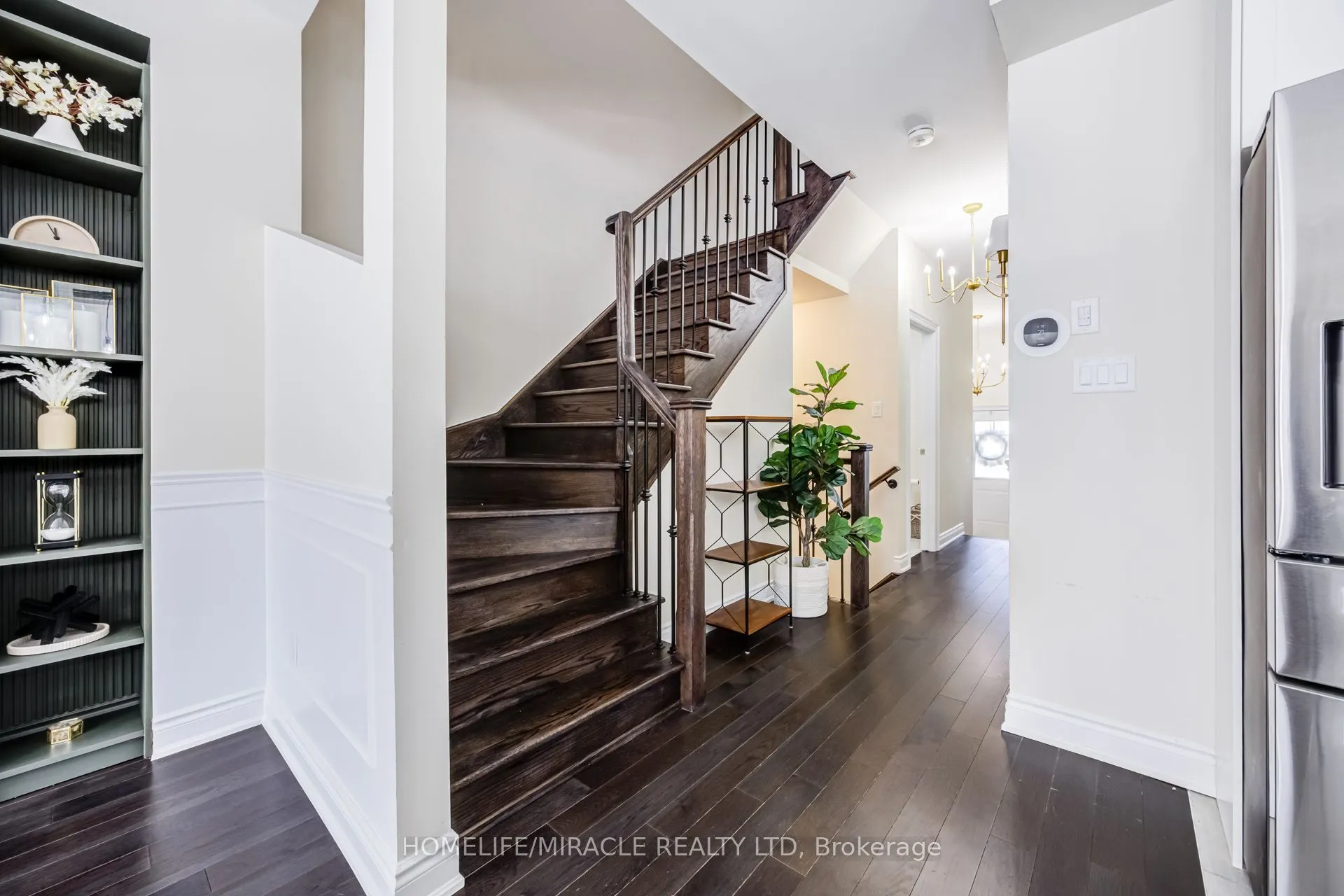 65 Lorne Thomas Place