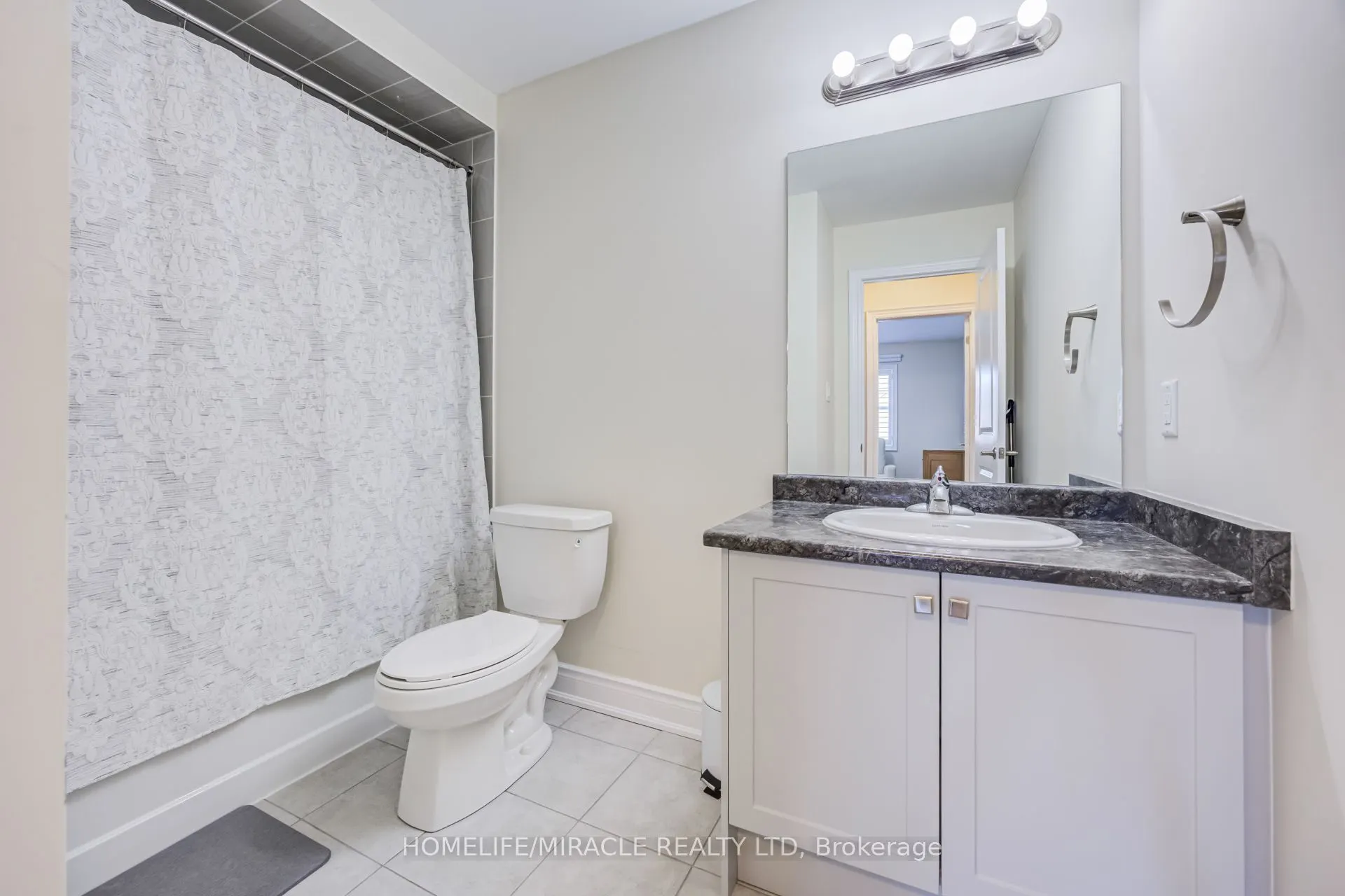 65 Lorne Thomas Place