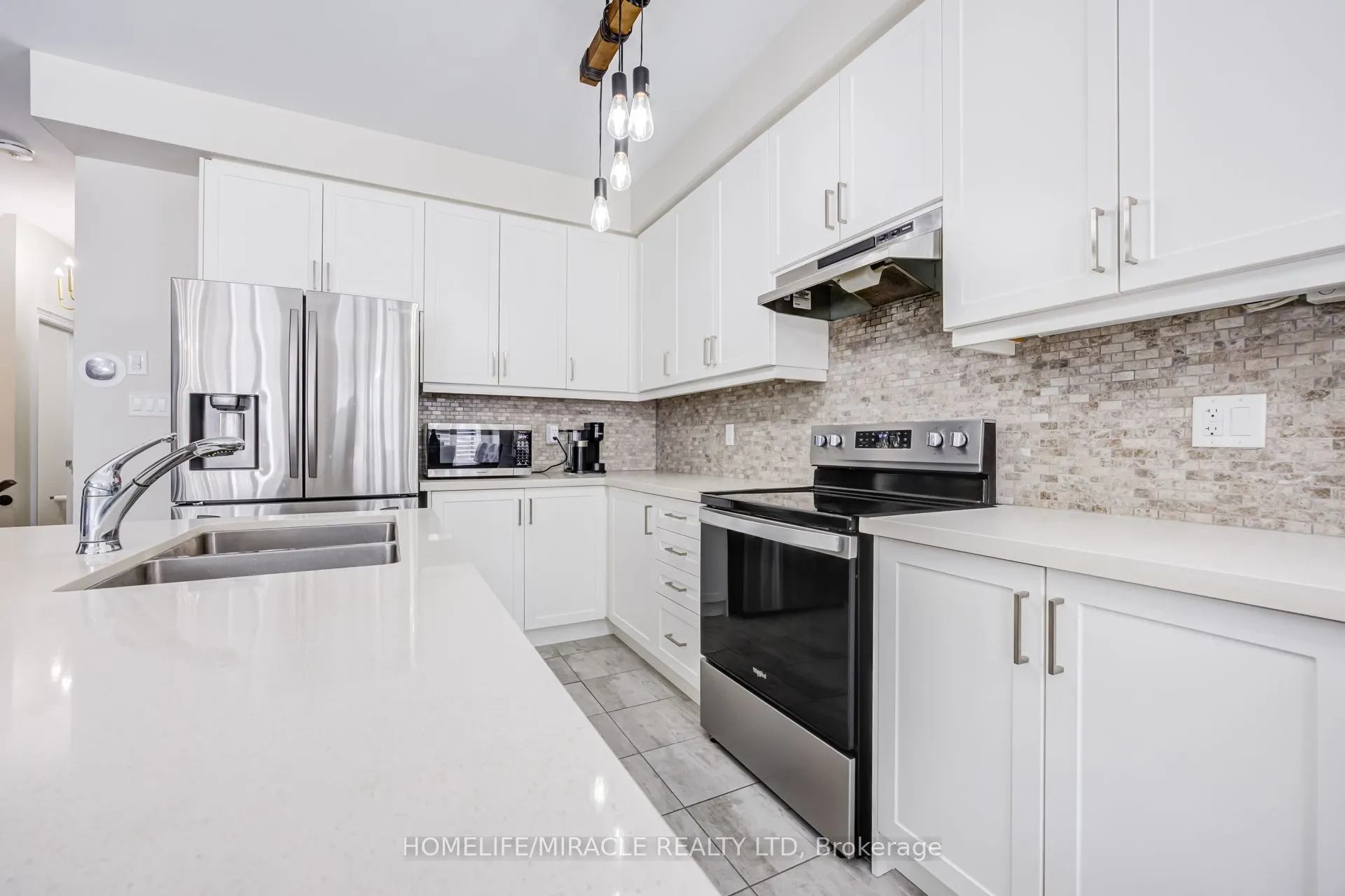 65 Lorne Thomas Place