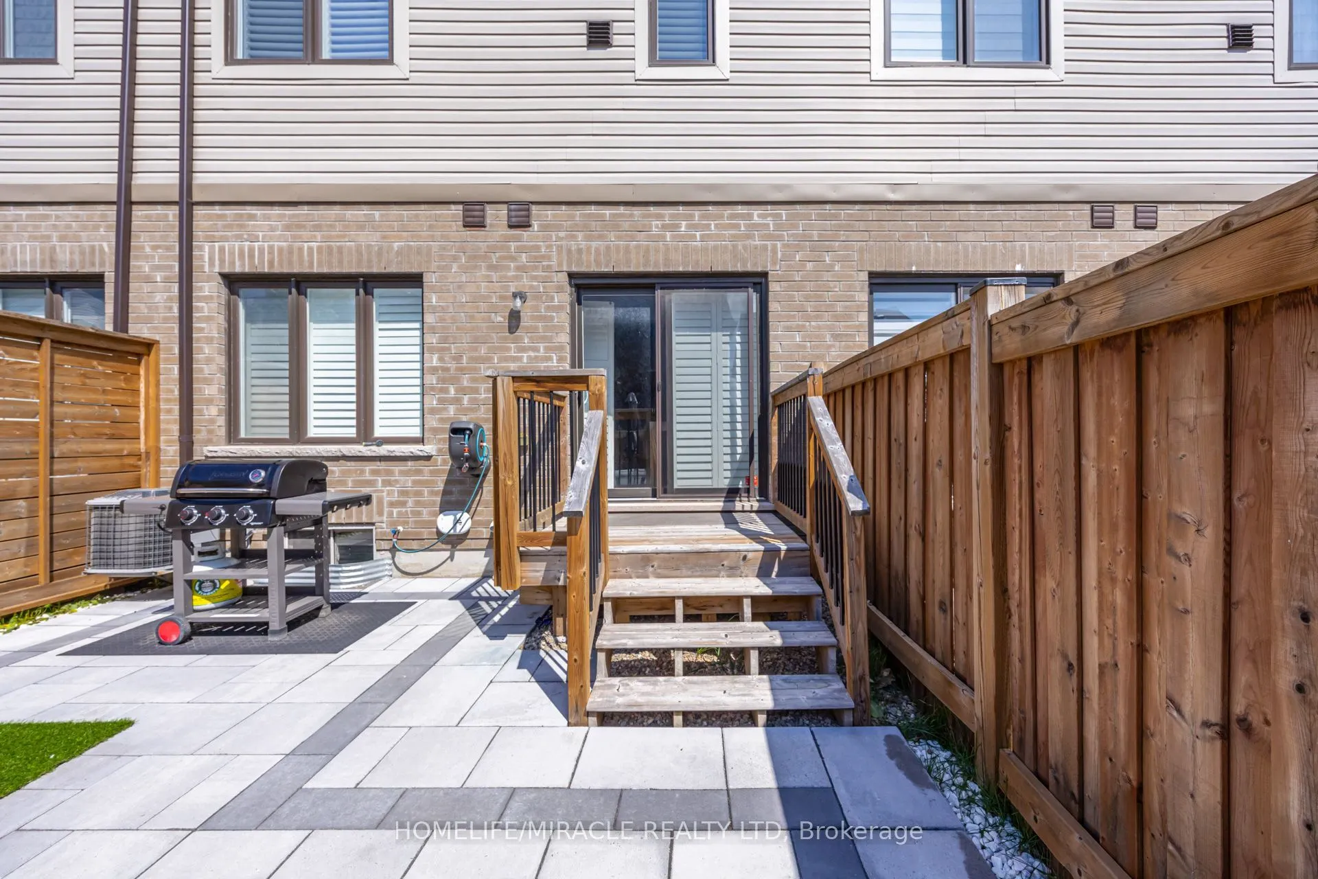65 Lorne Thomas Place