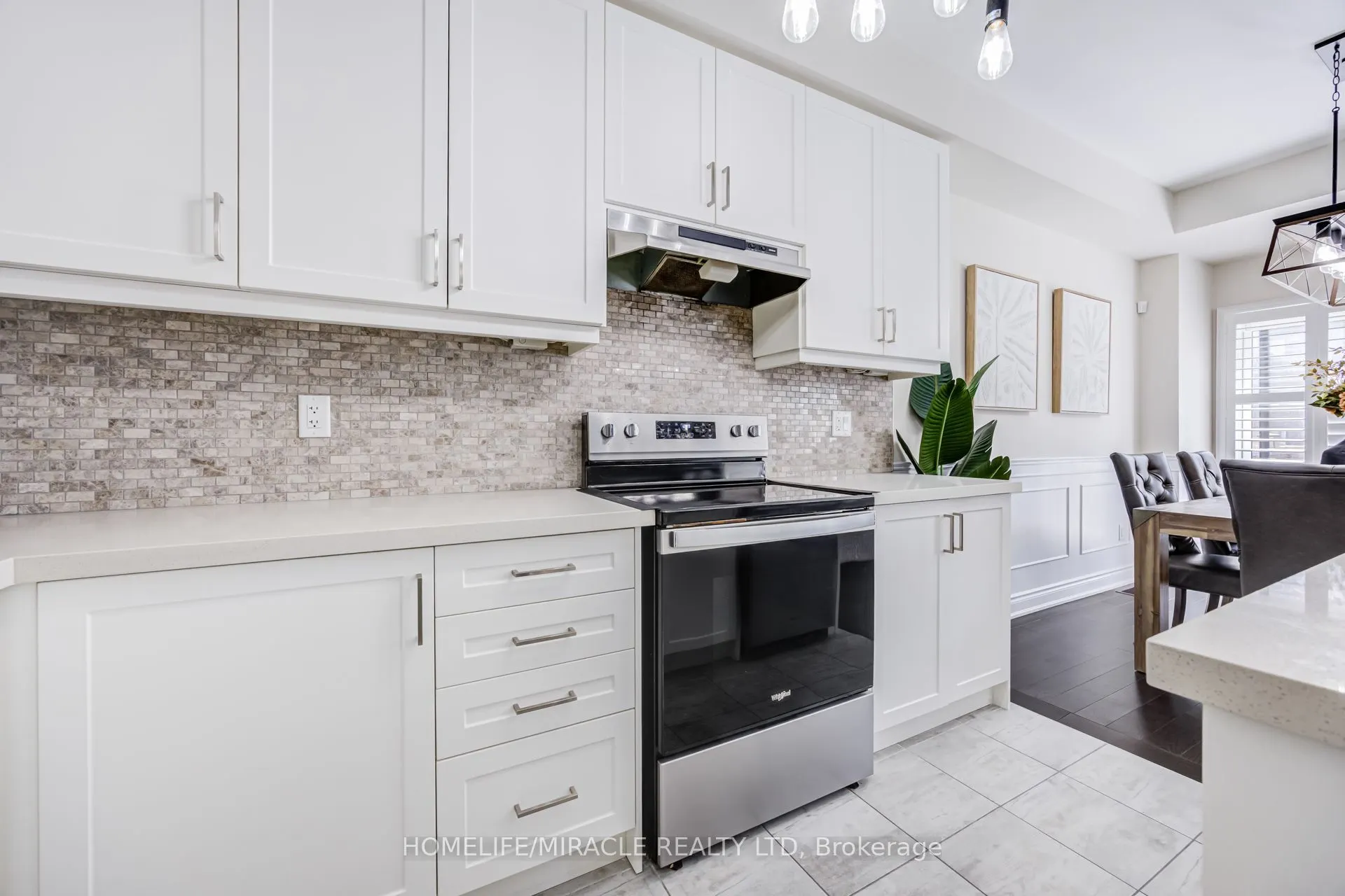 65 Lorne Thomas Place