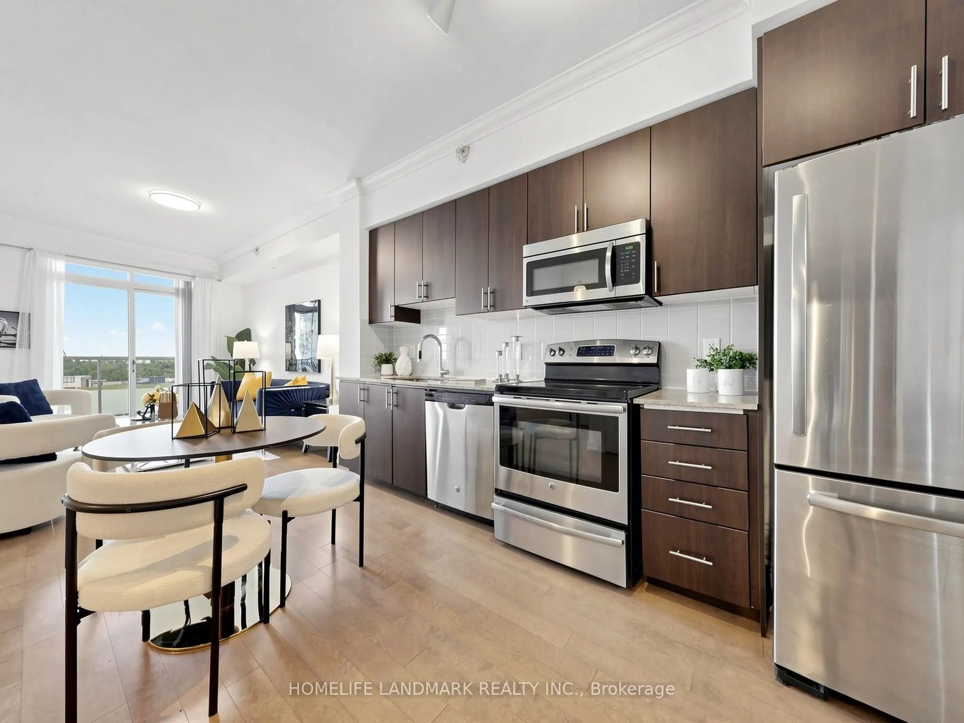 7171 Yonge Street #506