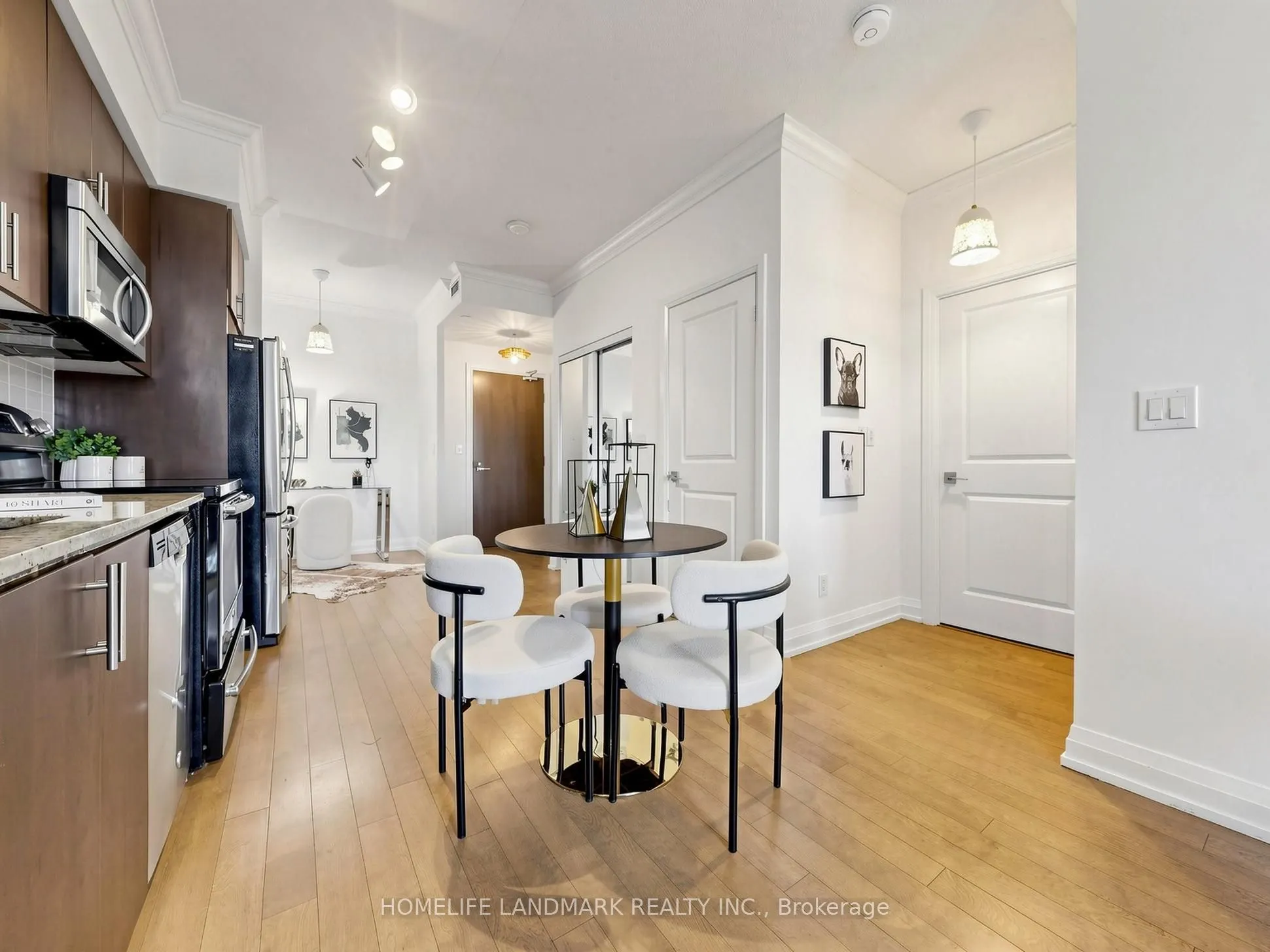 7171 Yonge Street #506