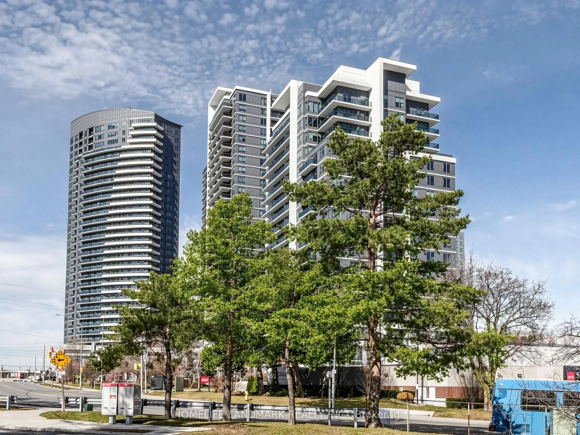7171 Yonge Street #506